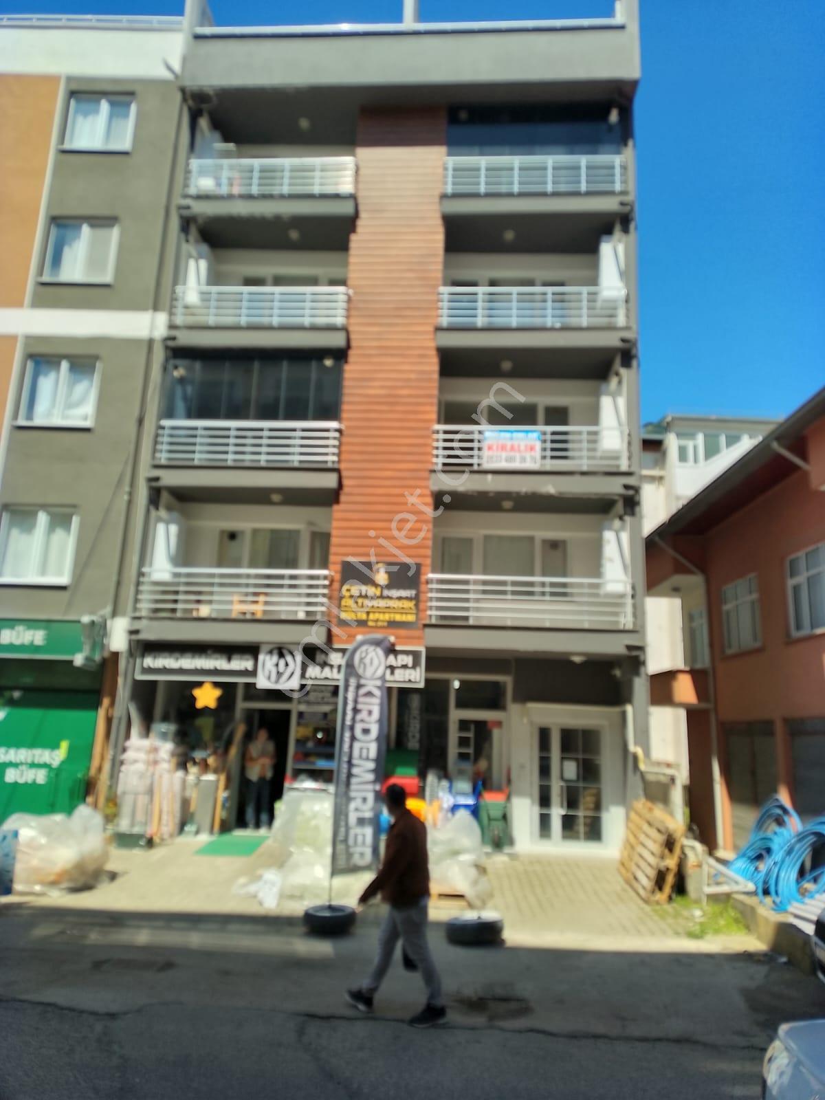 Kiralık Aksu Merkezde 1+1 Daire