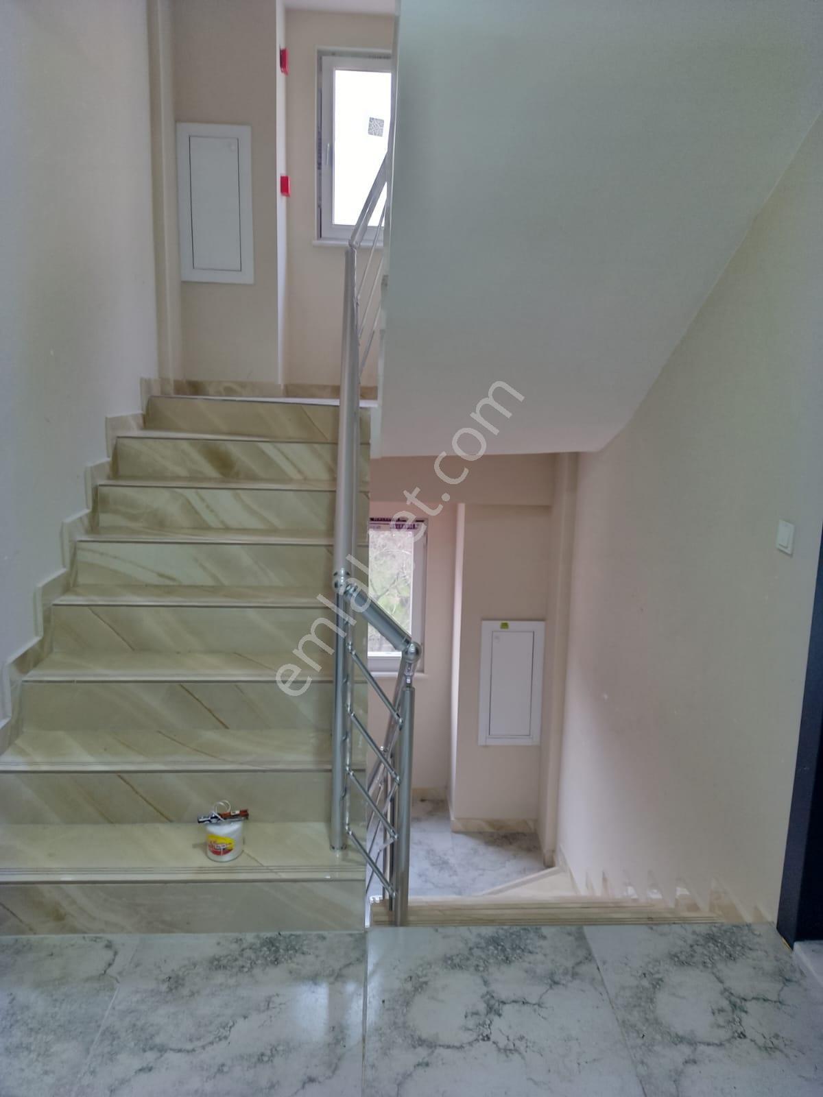 Kiralık Aksu Merkezde 1+1 Daire - Görsel 2