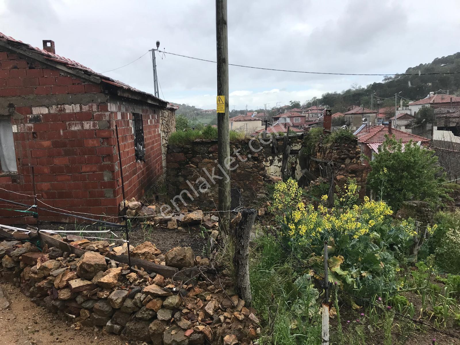 Uçardan Hacıoğlunda Köy İçi Tadilata Uygun Köy Evi - Görsel 5