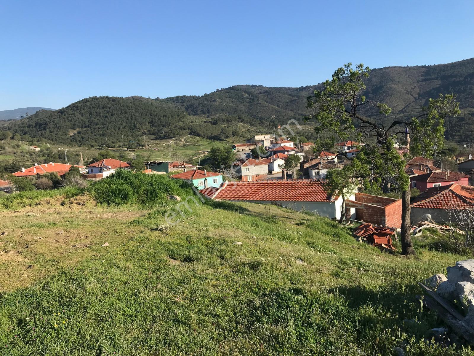 Uçardan Kumgedik'te Köy İçi %40 İmarlı Satılık Arsa