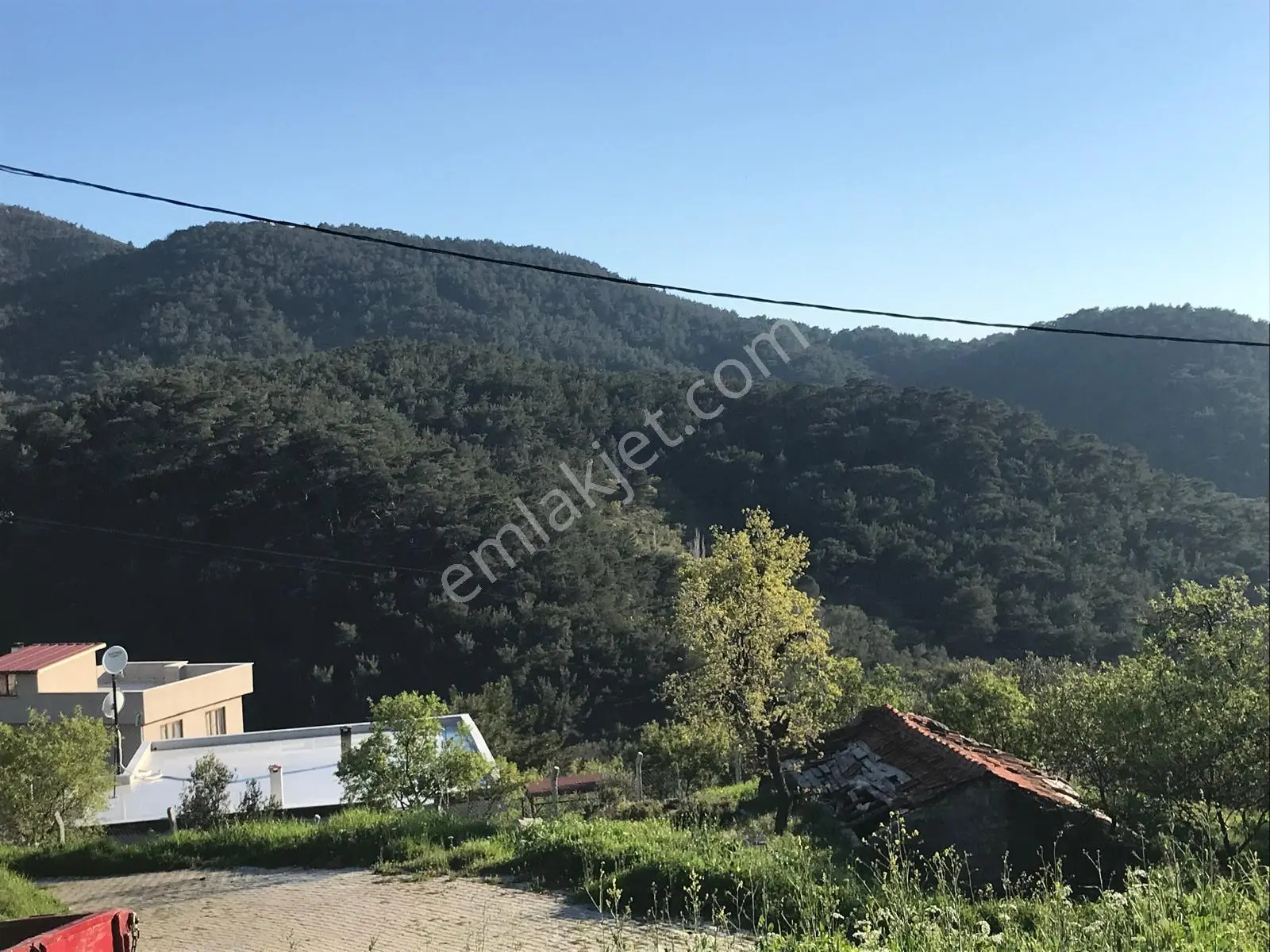 Uçardan Kumgedik'te Satılık Bahçeli Köy Evi - Görsel 2