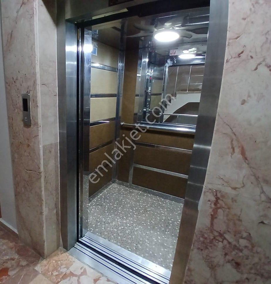 Akçay Emlak'tan Akşehir Çarşı Merkezde Eşyalı Tüm Faturalar Dahil Kiralık 1+1 Daire - Görsel 15