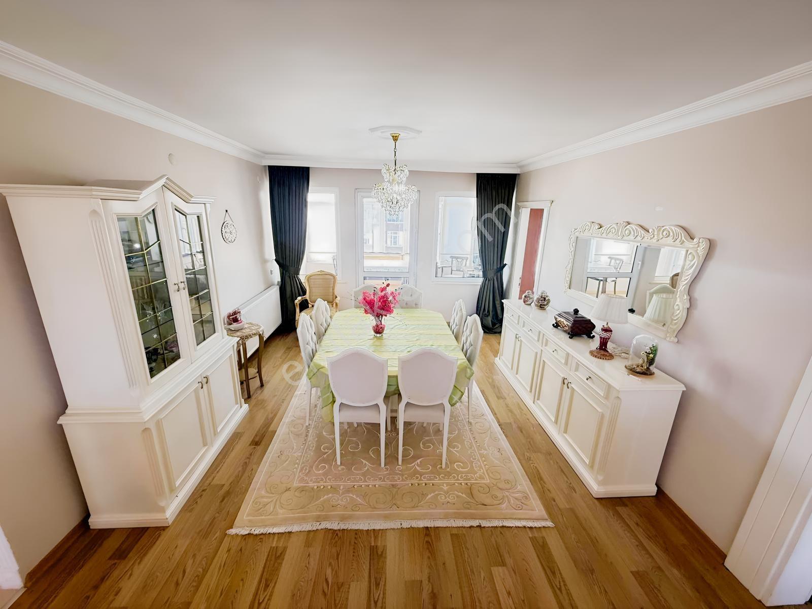 Bahçeşehir Esenkent Orkidelerde 4+1 135m2 Satılık Daire - Görsel 8