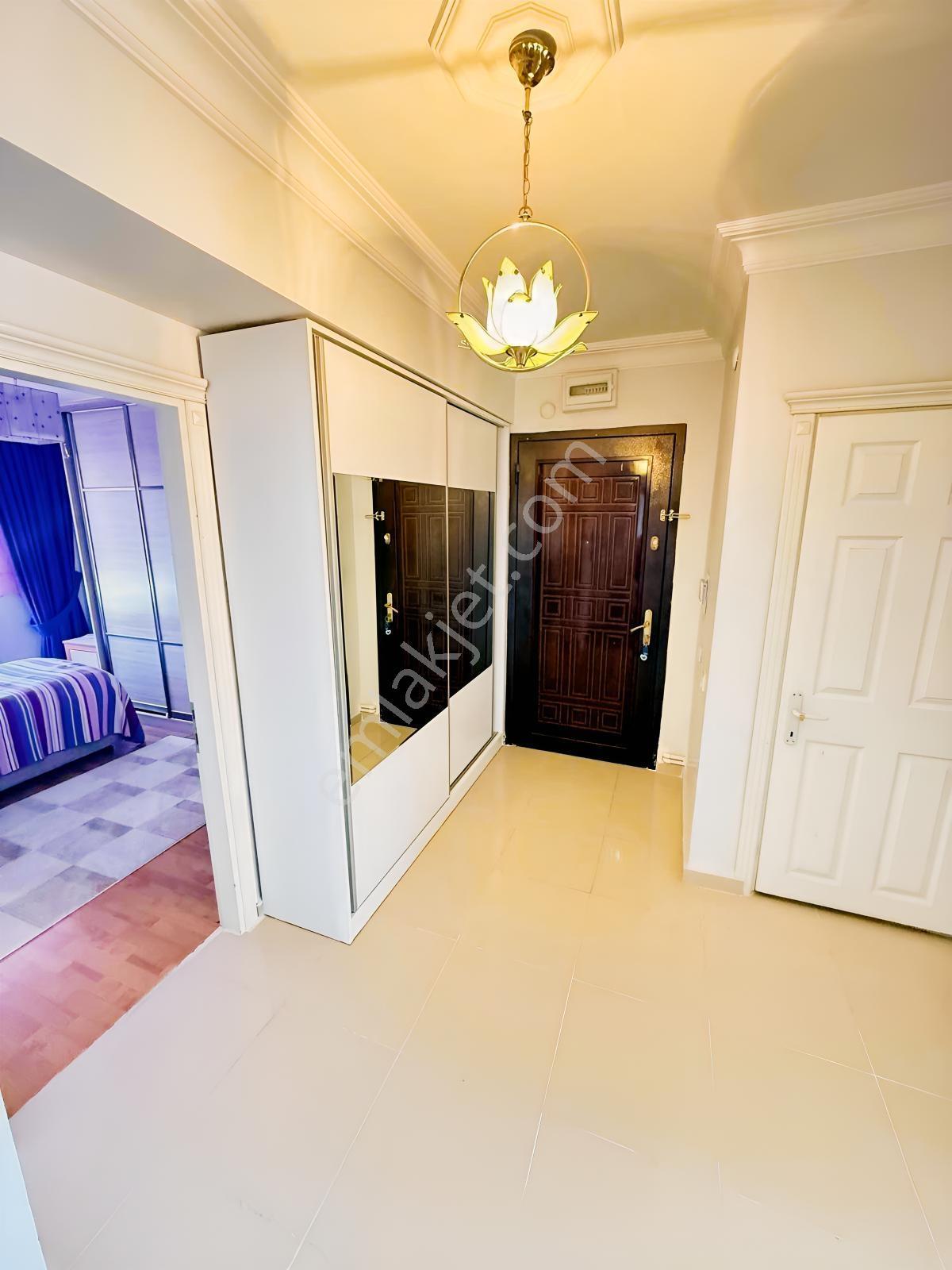 Bahçeşehir Esenkent Orkidelerde 4+1 135m2 Satılık Daire - Görsel 3