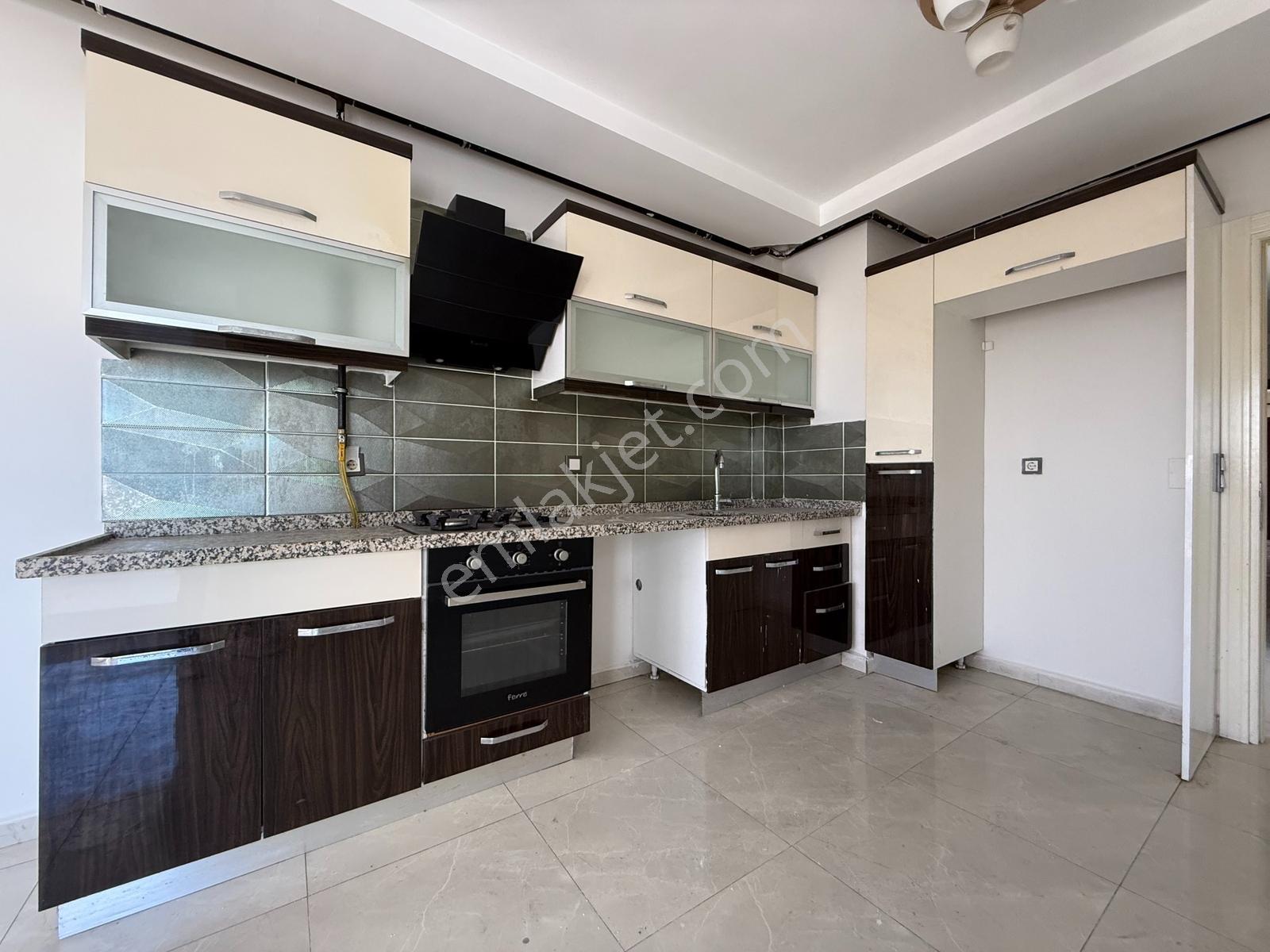 Toros Caddesi 3+1 95 M2 İskanlı-kat Mülkiyetli Satılık Daire - Görsel 3
