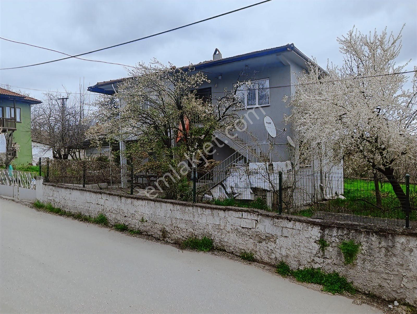 Safranbolu Bağlarbaşında 1201 M2 Bahçeli 2 Katlı Müstakil Ev - Görsel 12