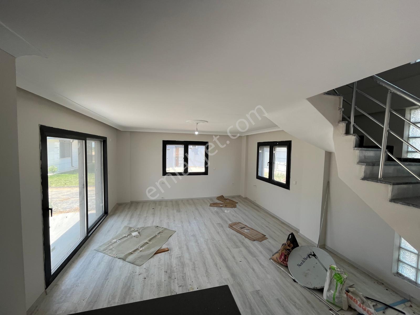 Uçardan Gömeç Sahilinde 3+1 Site İçerisinde Lüks Villa - Görsel 7