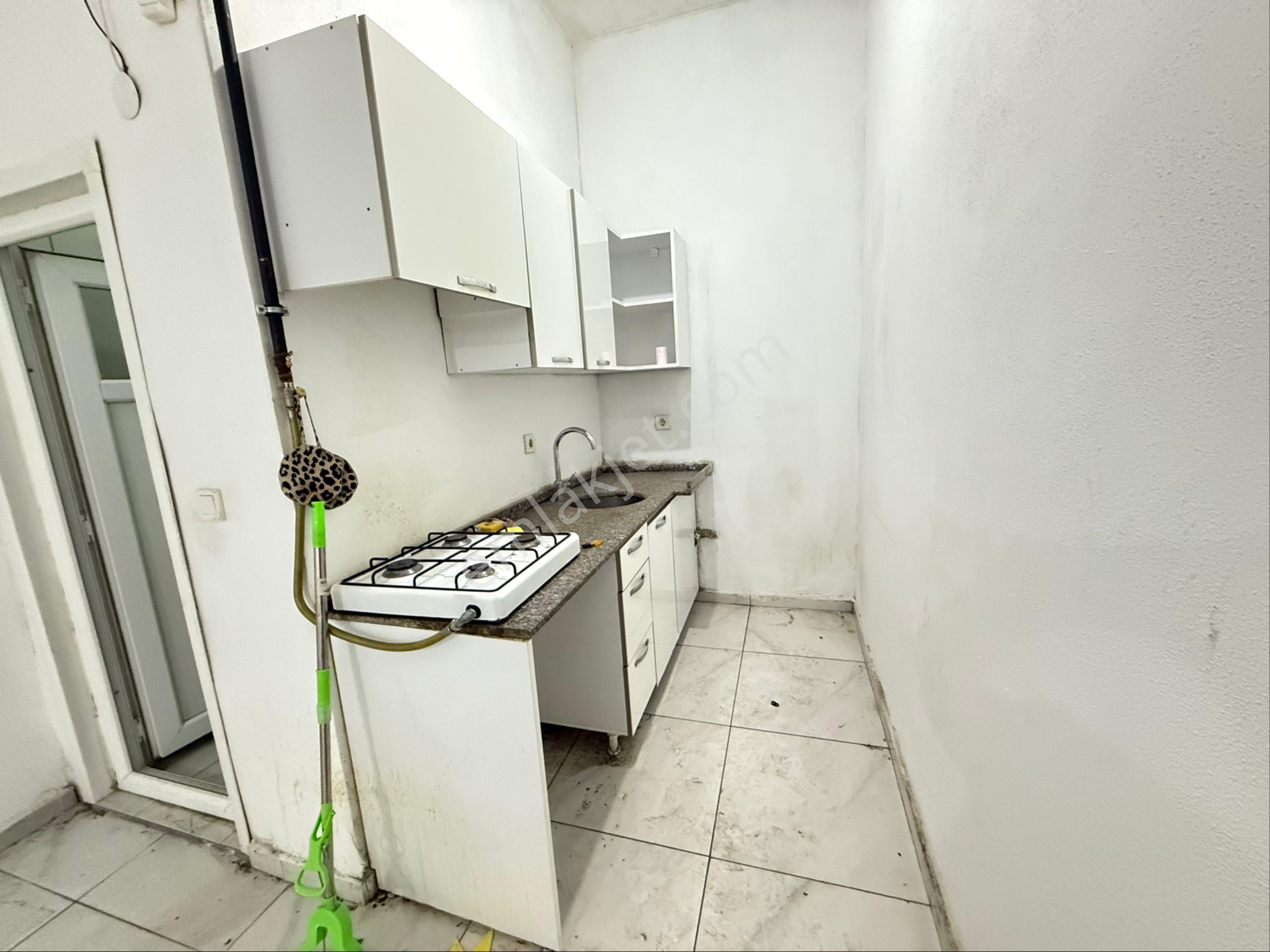 Cadde Üzeri Geniş Ön Cepheli 2 Katlı Wc - Mutfaklı Minibüs Yolu Üzeri - Görsel 25