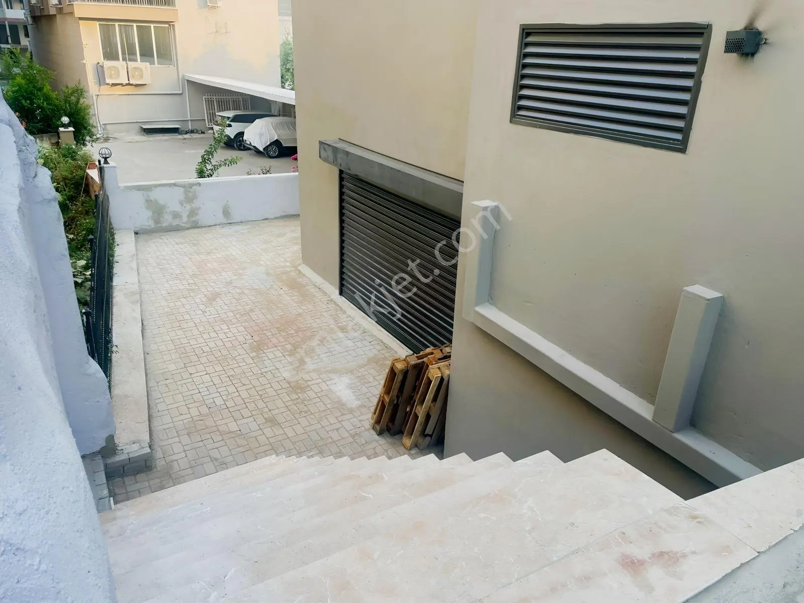 Kiralık Zafer Mah. Sağlık Caddesi Üzeri Zafer Cami Yanı Panjurlu - Görsel 3