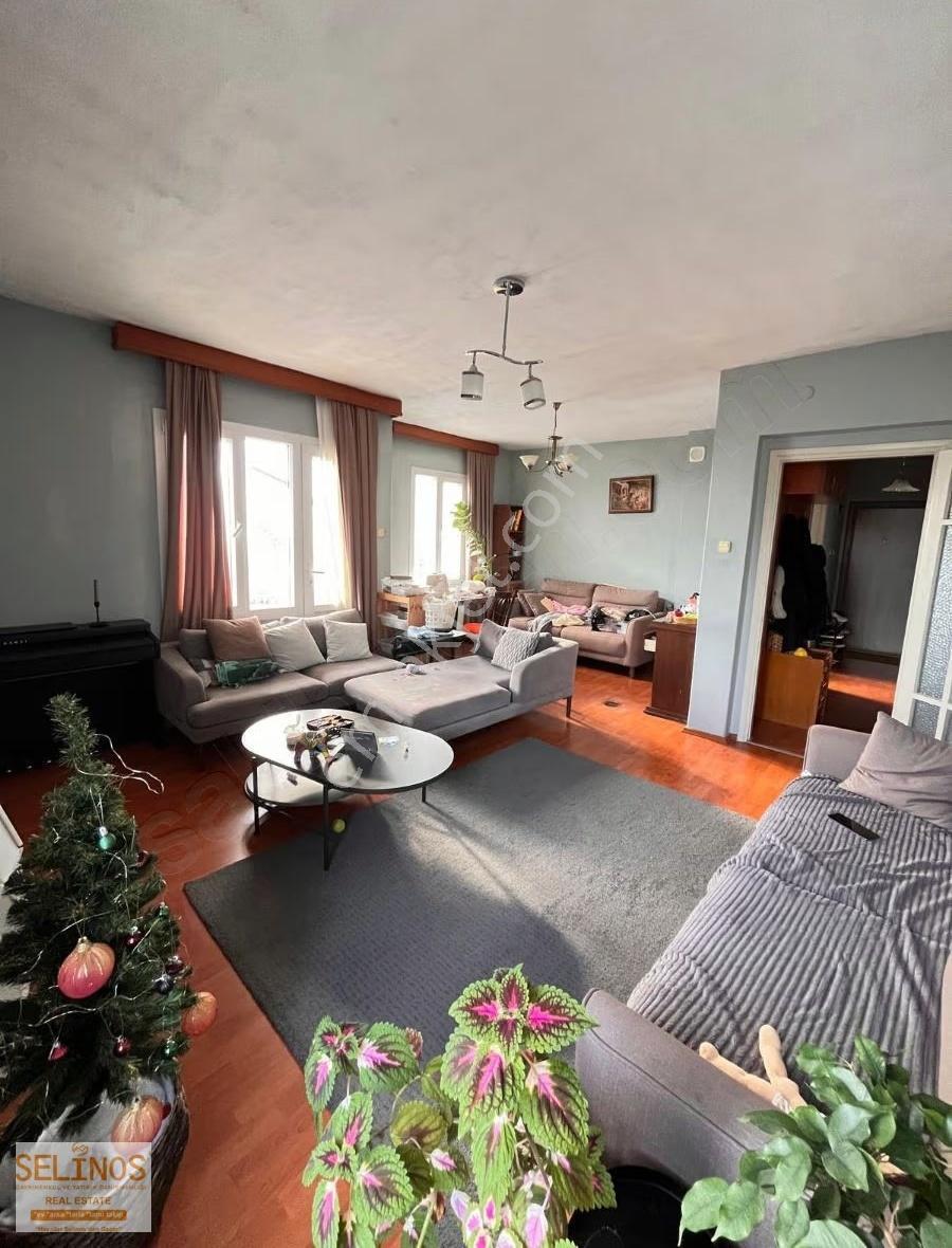 Bergama Merkezde Satılık Geniş 4+1 Daire