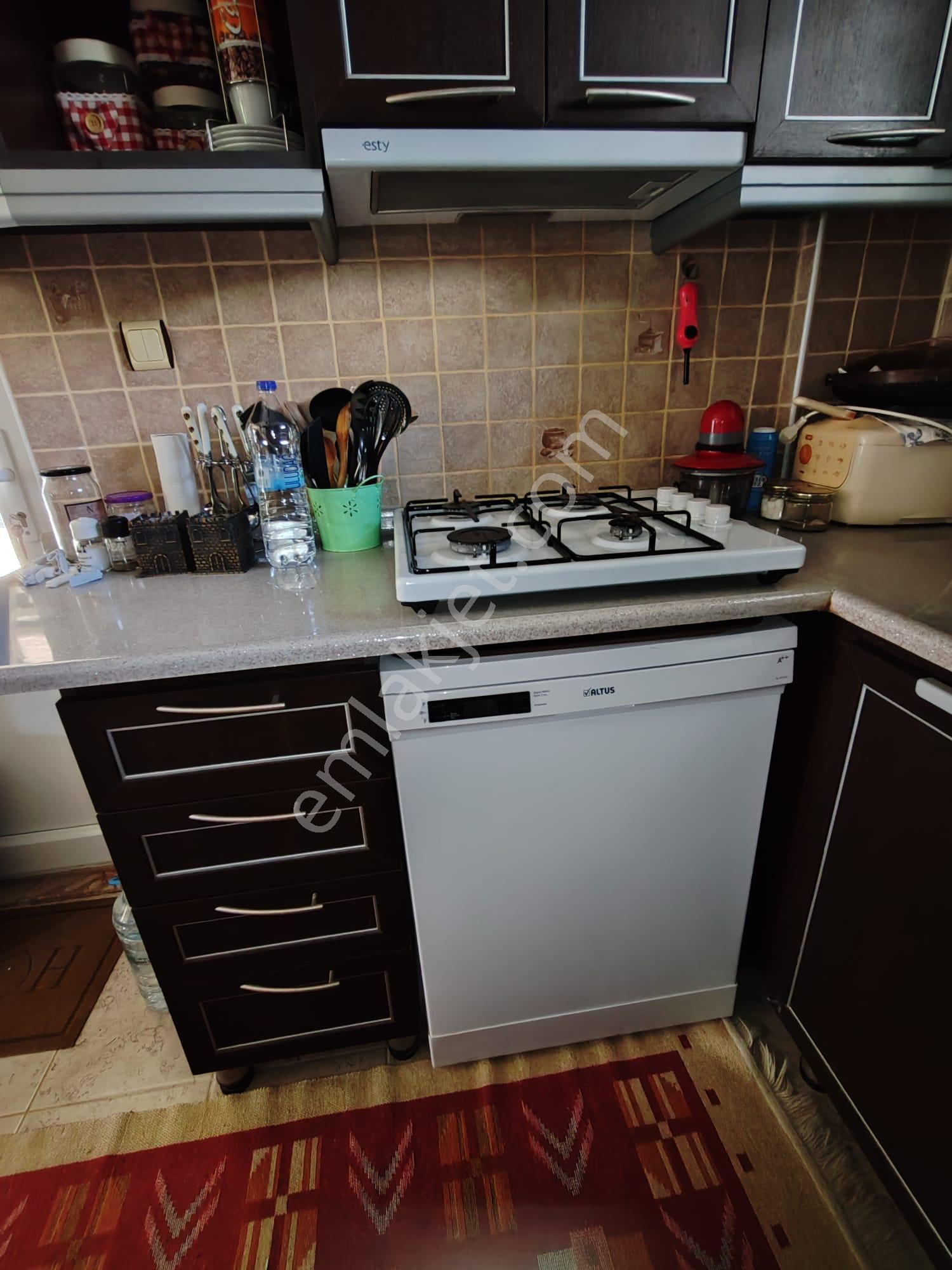 Cunda Adasında Arkadenizde Plaja Yakın Kiralık Eşyalı Villa - Görsel 6