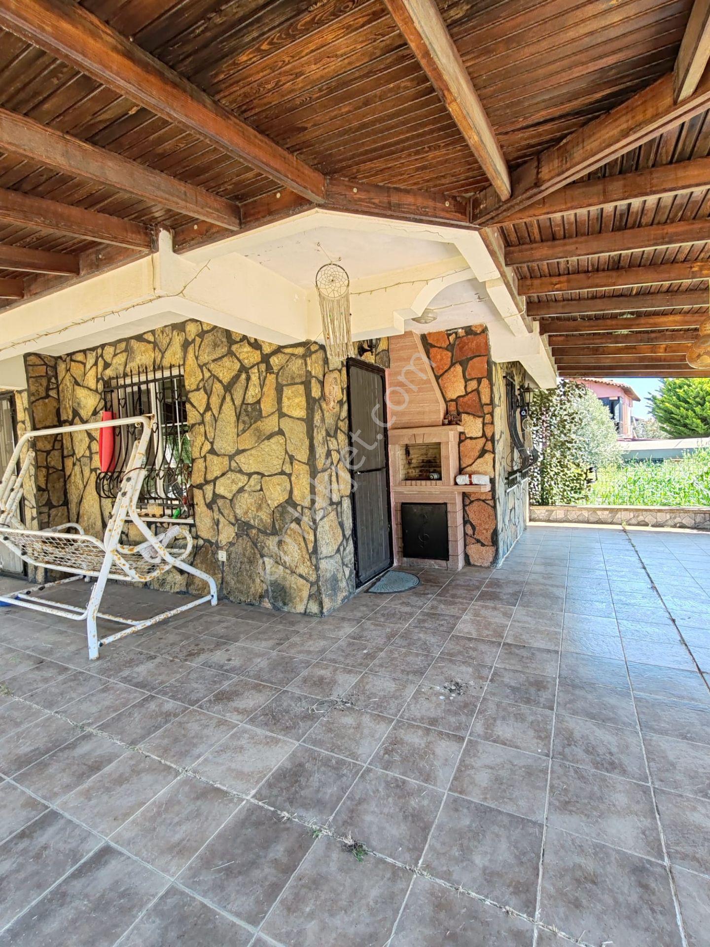 Cunda Adasında Arkadenizde Plaja Yakın Kiralık Eşyalı Villa - Görsel 27