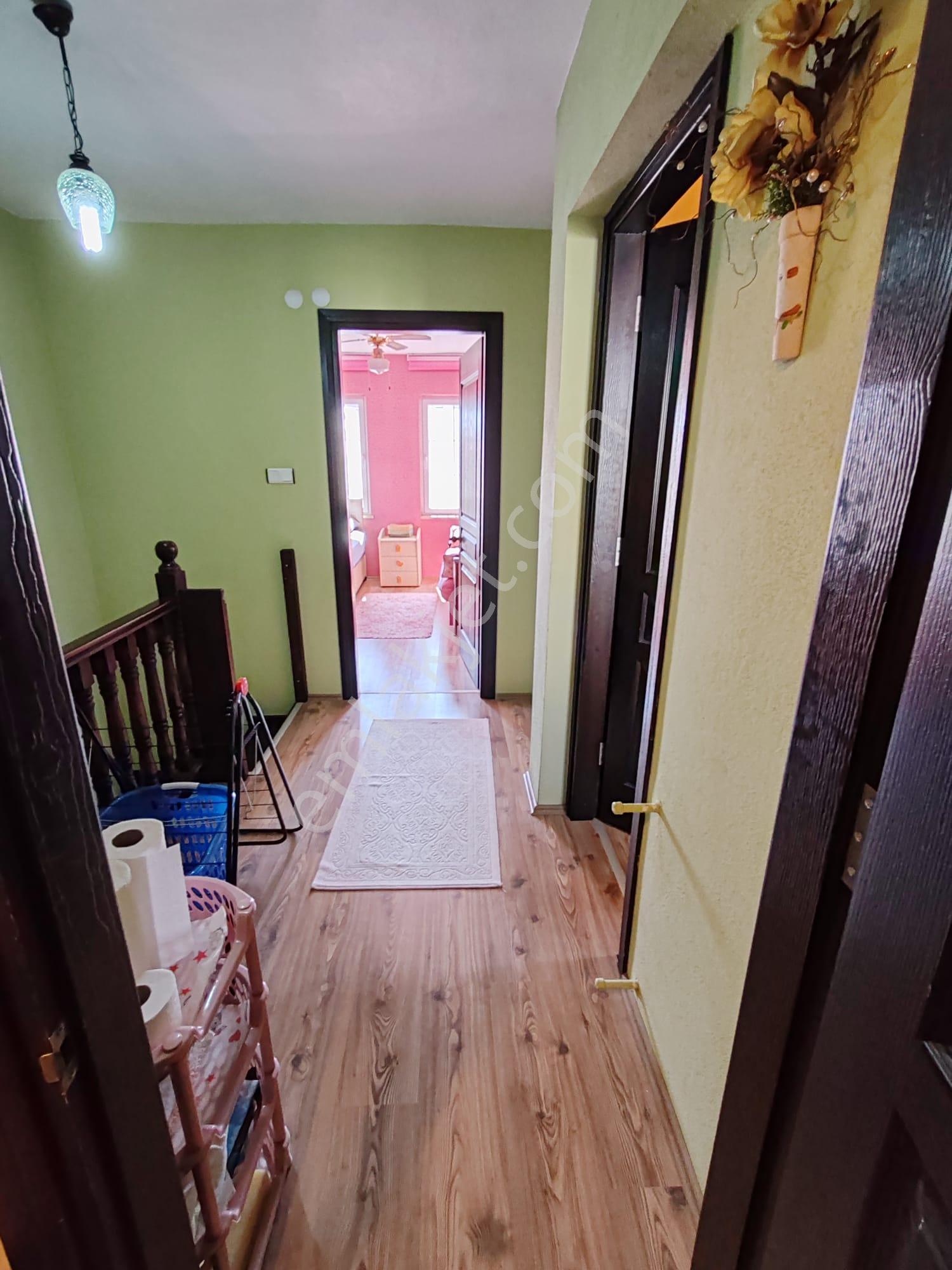 Cunda Adasında Arkadenizde Plaja Yakın Kiralık Eşyalı Villa - Görsel 18
