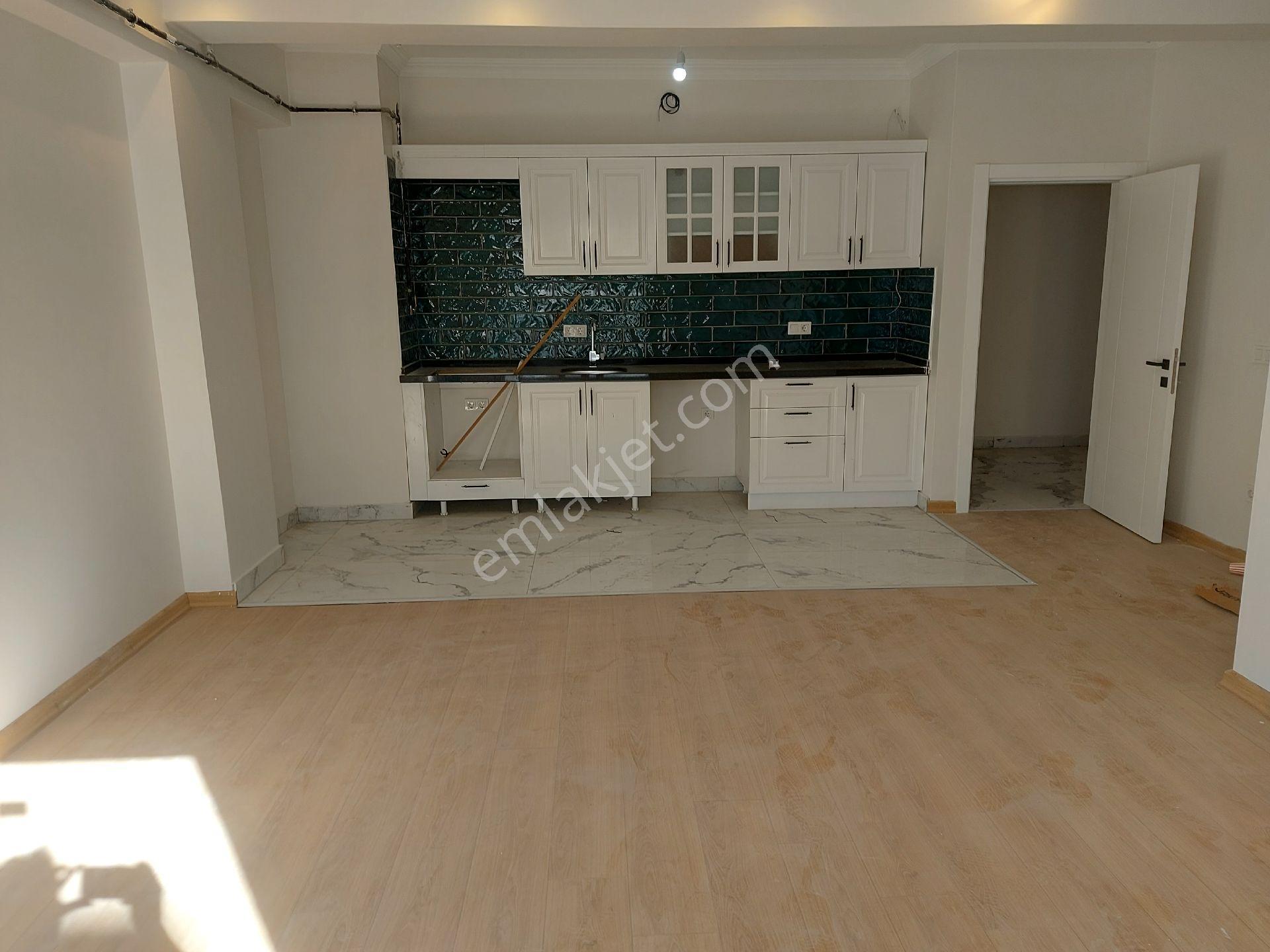 Kağıthane Çağlayan Adliye Metro 200 Metre Kiralık Daire
