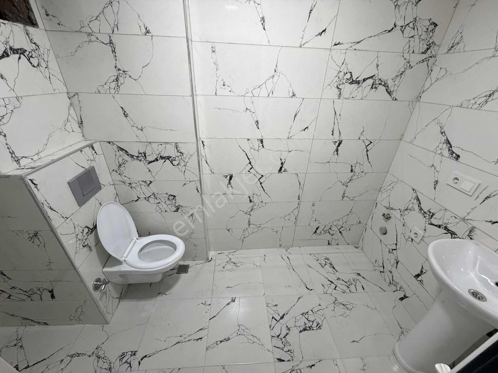 Reşadiyede 1+1 Arakat Sıfır Kiralık Daire // Revos // - Görsel 17