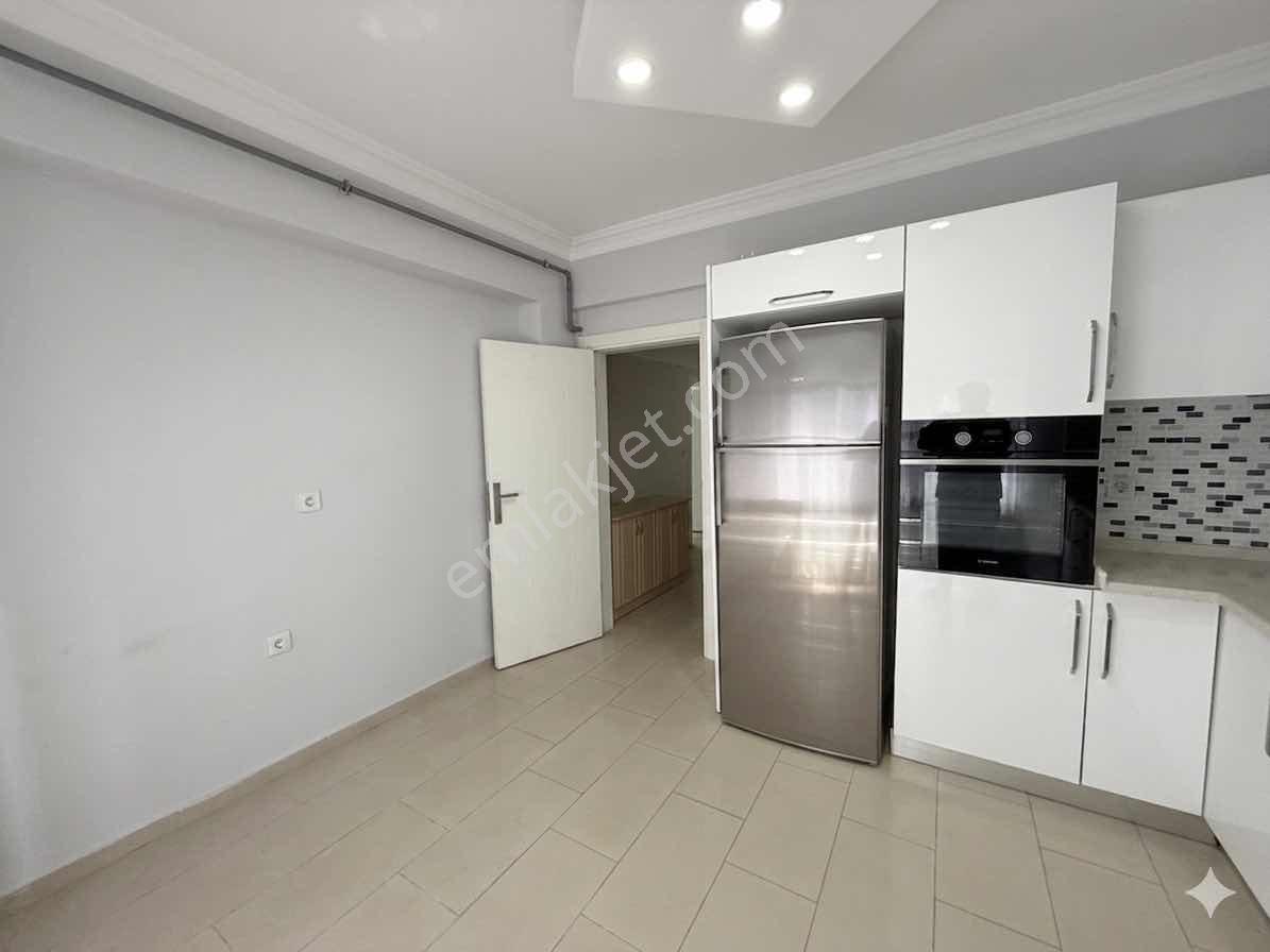 Körfez M.sinan Mah Yüksek Giriş Kat 3+1 Odalı Daire