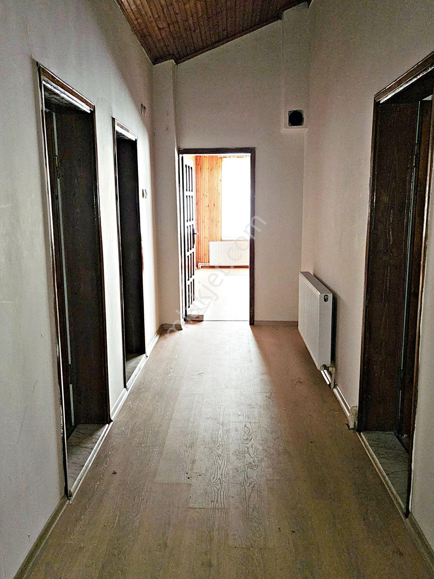 Kartepe-eşme Göl Manzaralı 663 M2 Alan,komple Satılık Çiftlikevi - Görsel 18