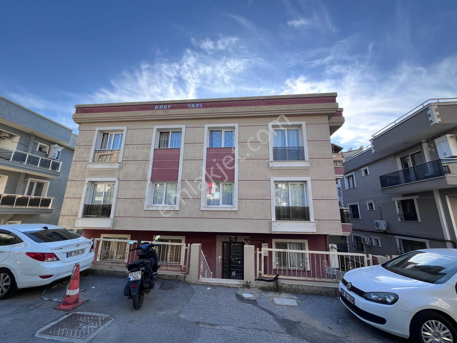 Buca Tınaztepe Kampüs Karşısı Eşyalı Kiracılı Satılık Daire