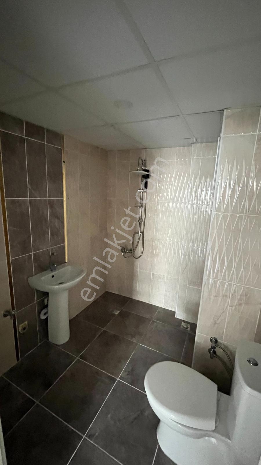 Ruşen Aydın Gyd'dan Kaynaşlı Merkez'de 3+1 Satılık Fırsat Daire - Görsel 28