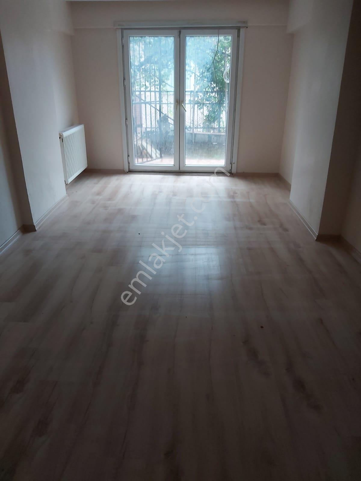 İçerenköy Muhtarlık Civarı 2+1 Kiralık Depo Veya Daire - Görsel 14