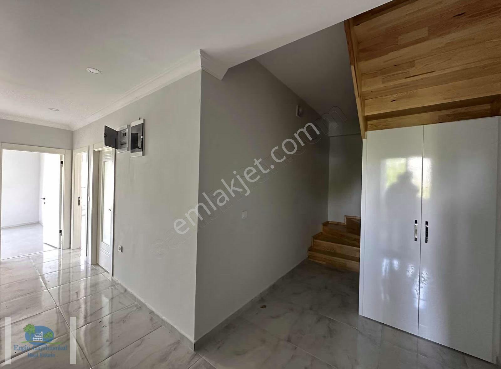 Ilıca Merkezde Kiralık 4+1 Dublex - Görsel 21