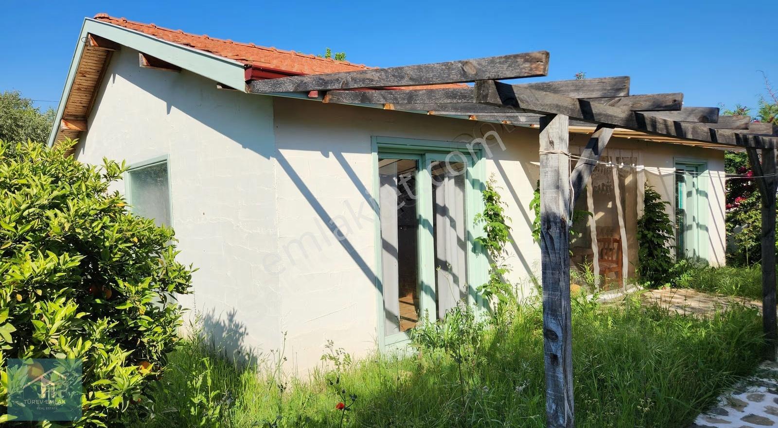 Fethiye Yakınlarda Deniz Yürüme Mesafesine Müstakil Ev Ve Arazi