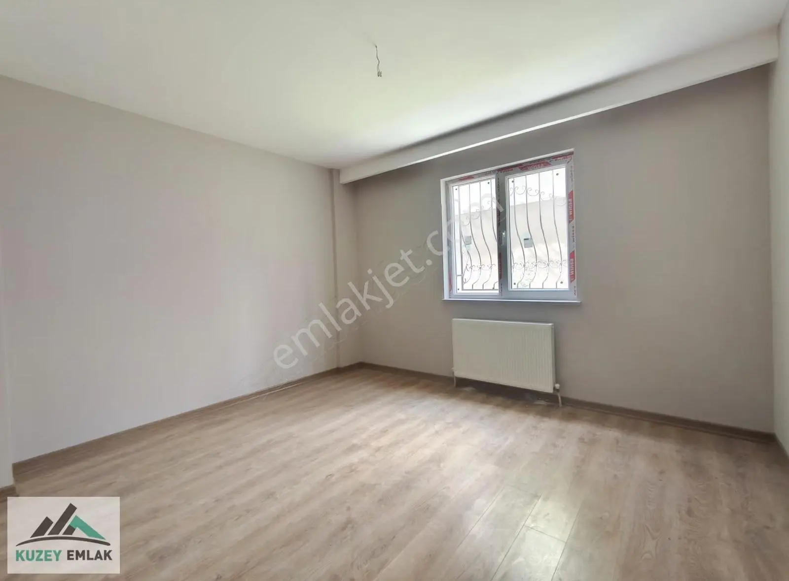 Kuzey Emlak'tan Yeni Bina Oturuma Hazır Geniş 3+1 Kiralık Daire - Görsel 2