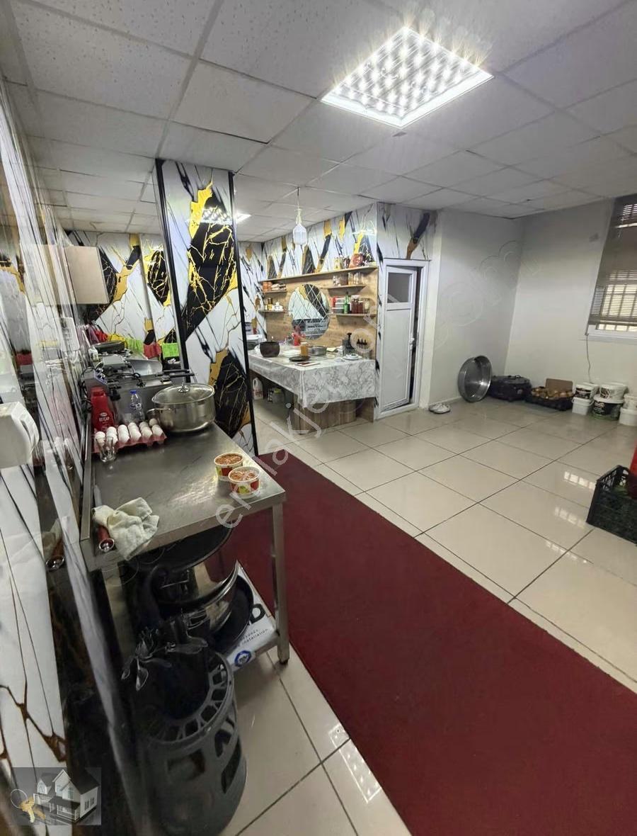 Bayrampaşa Da İşlek Cadde De Satılık Lokanta - Görsel 2