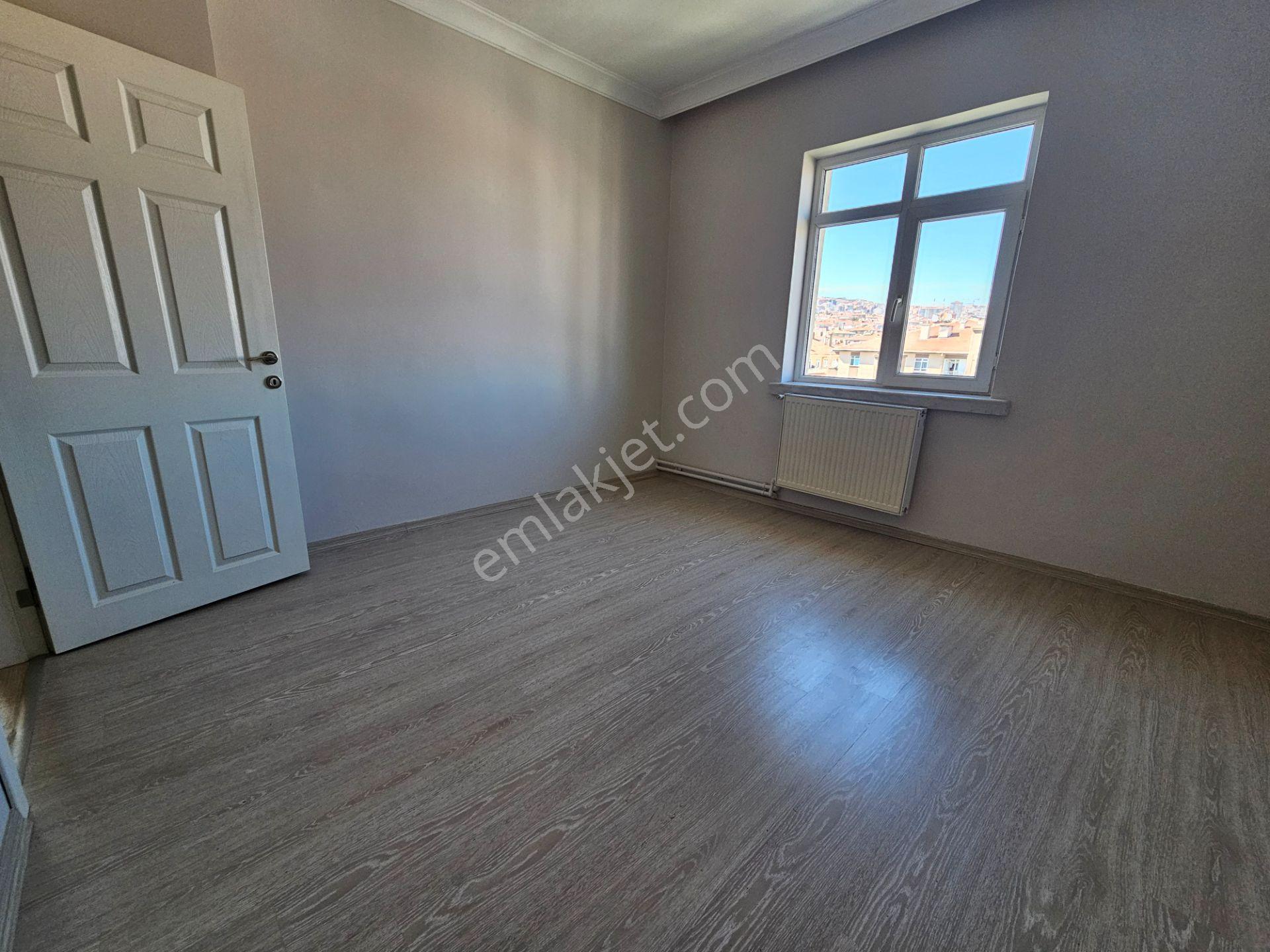 Dutluk Metro’ya, Yakın Masrafsız & Manzaralı 3+1 Kiralık Daire! - Görsel 18