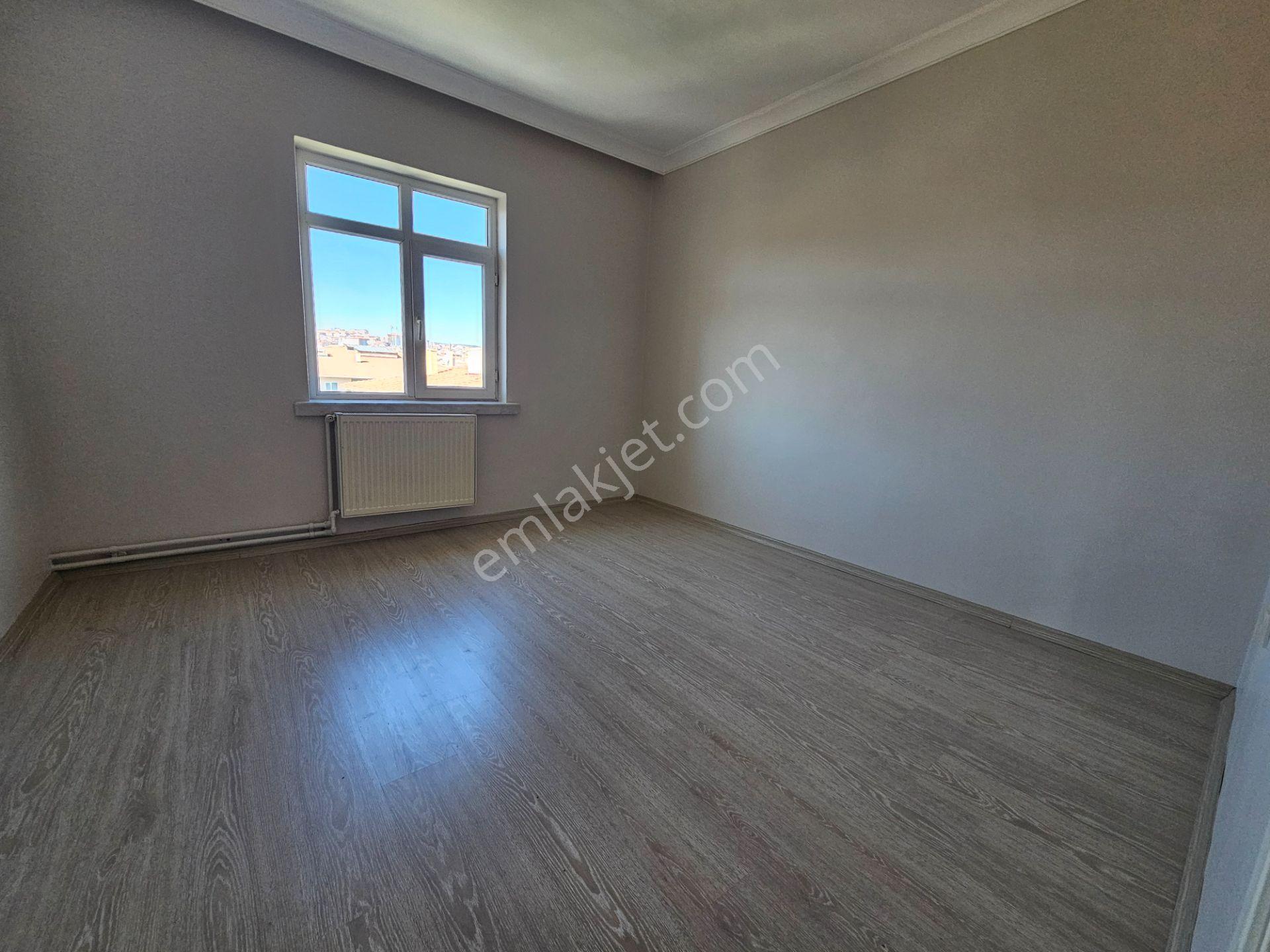 Dutluk Metro’ya, Yakın Masrafsız & Manzaralı 3+1 Kiralık Daire! - Görsel 14