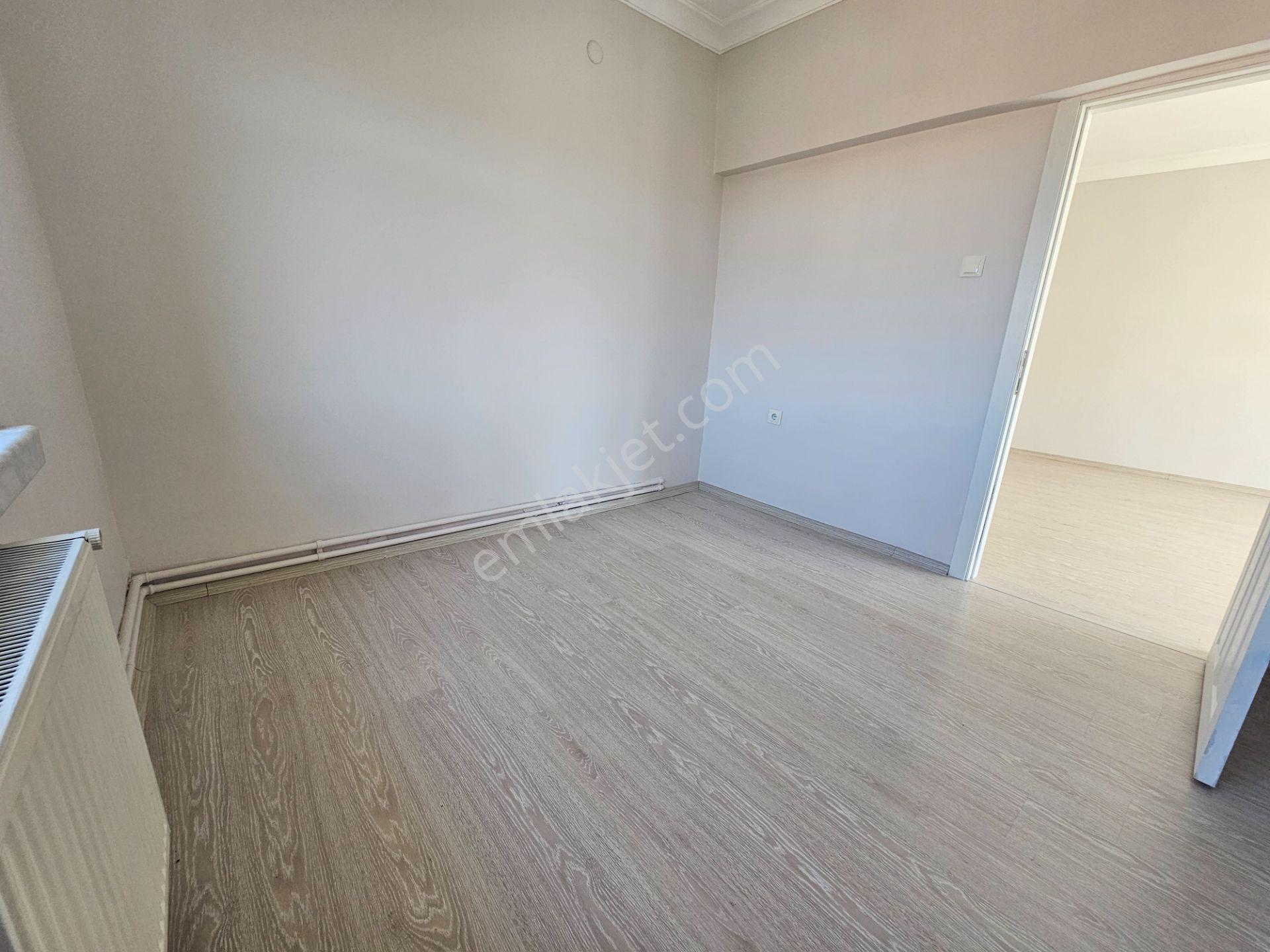 Dutluk Metro’ya, Yakın Masrafsız & Manzaralı 3+1 Kiralık Daire! - Görsel 11