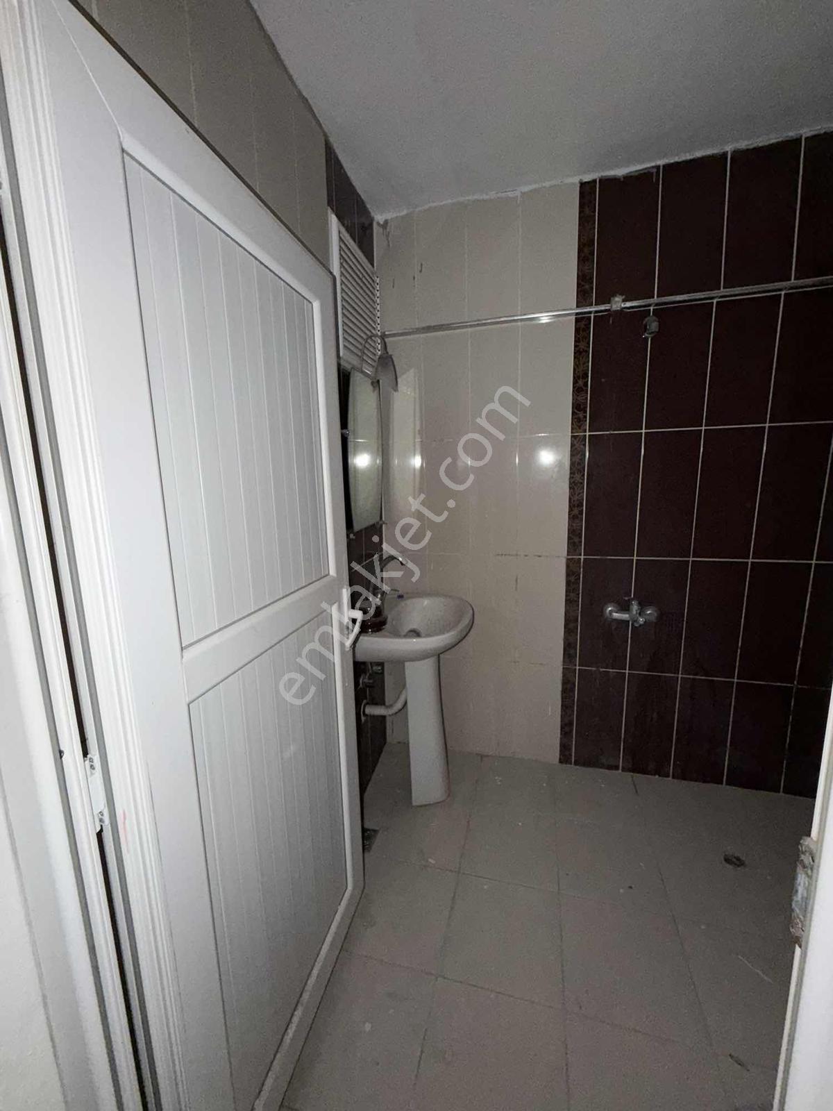 Hüdavendigarda Bakımlı Ve Ferah 2+1 Kiralık Daire - Görsel 8