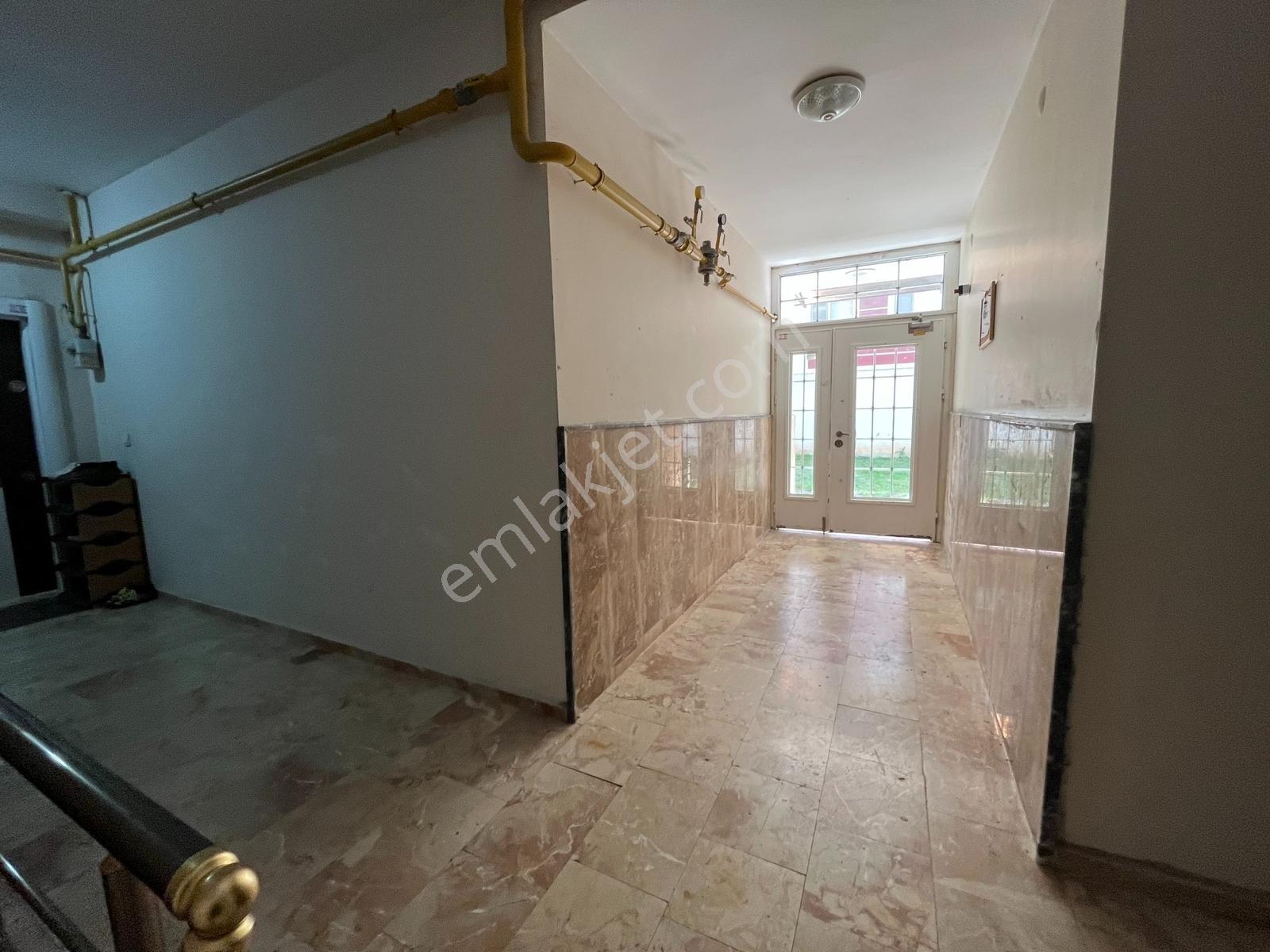 Satılık Uygun Fiyatlı Site İçi Arakat 3+1 Güzel Daire - Görsel 29