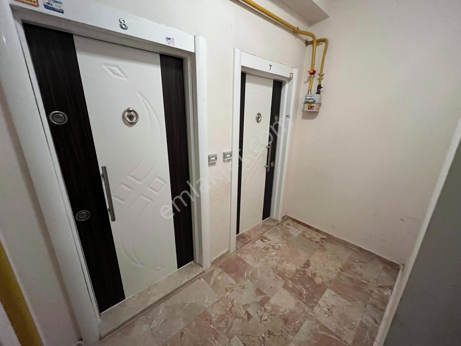 Satılık Uygun Fiyatlı Site İçi Arakat 3+1 Güzel Daire - Görsel 28