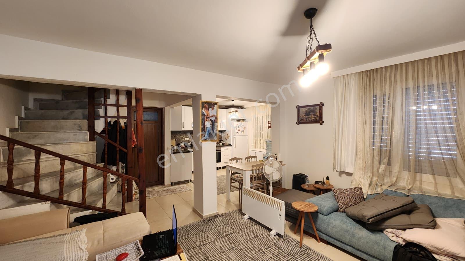 Eko Emlaktan Mordoğan'da Deniz Manzaralı 4+1 Triplex Villa - Görsel 7
