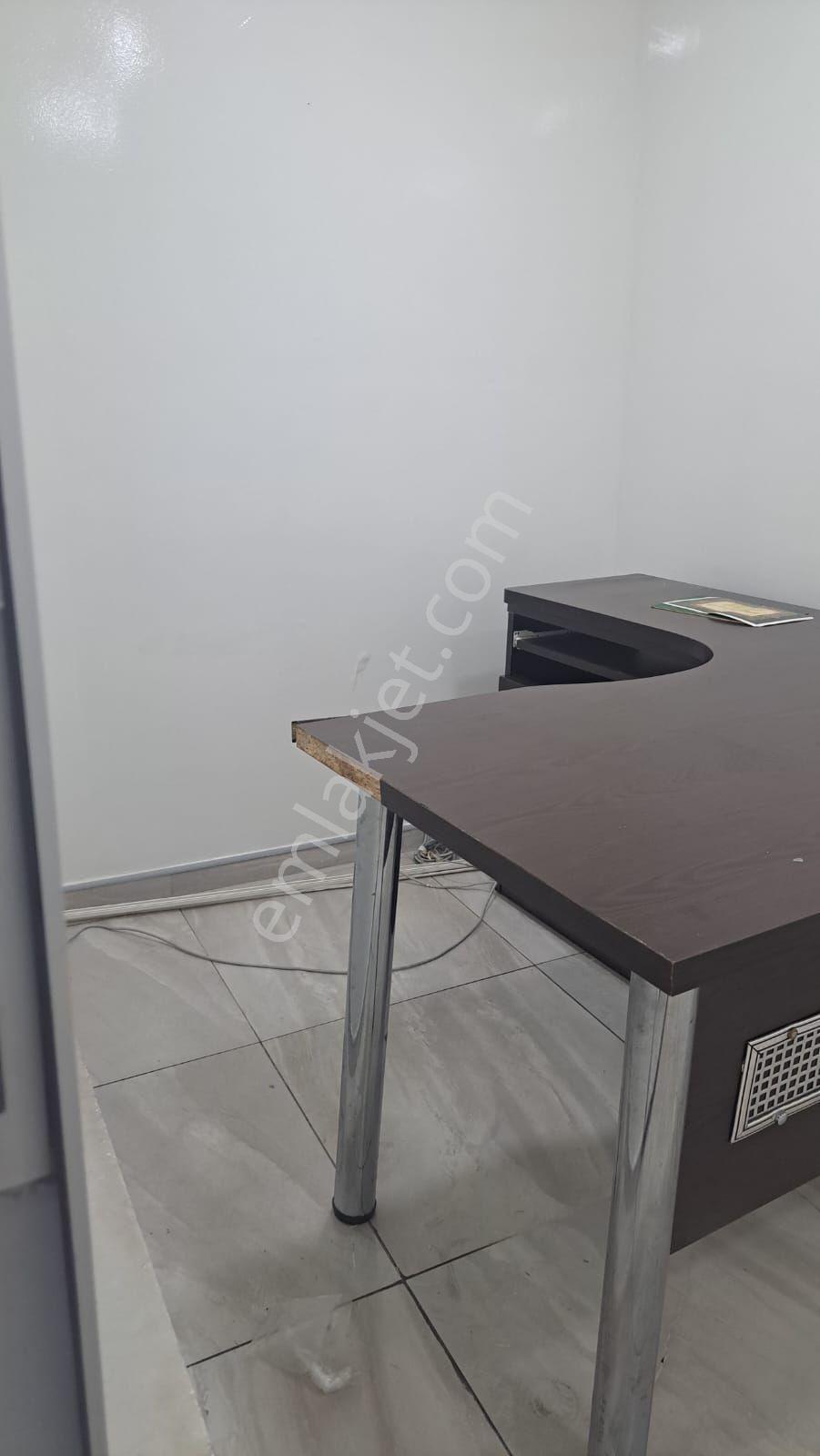 Beyazıt Tiyatro Caddesinde Kiralık Dükkan - Görsel 9