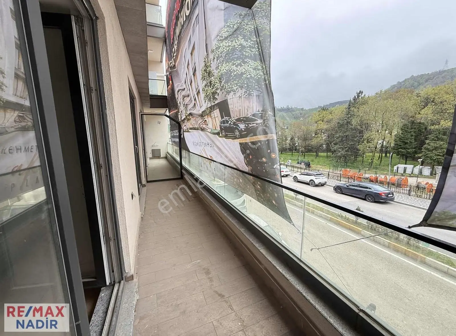 Aksu E.a. Hastanesi Karşısı Aksu Plazada Kiralık Klinik & Ofis - Görsel 23