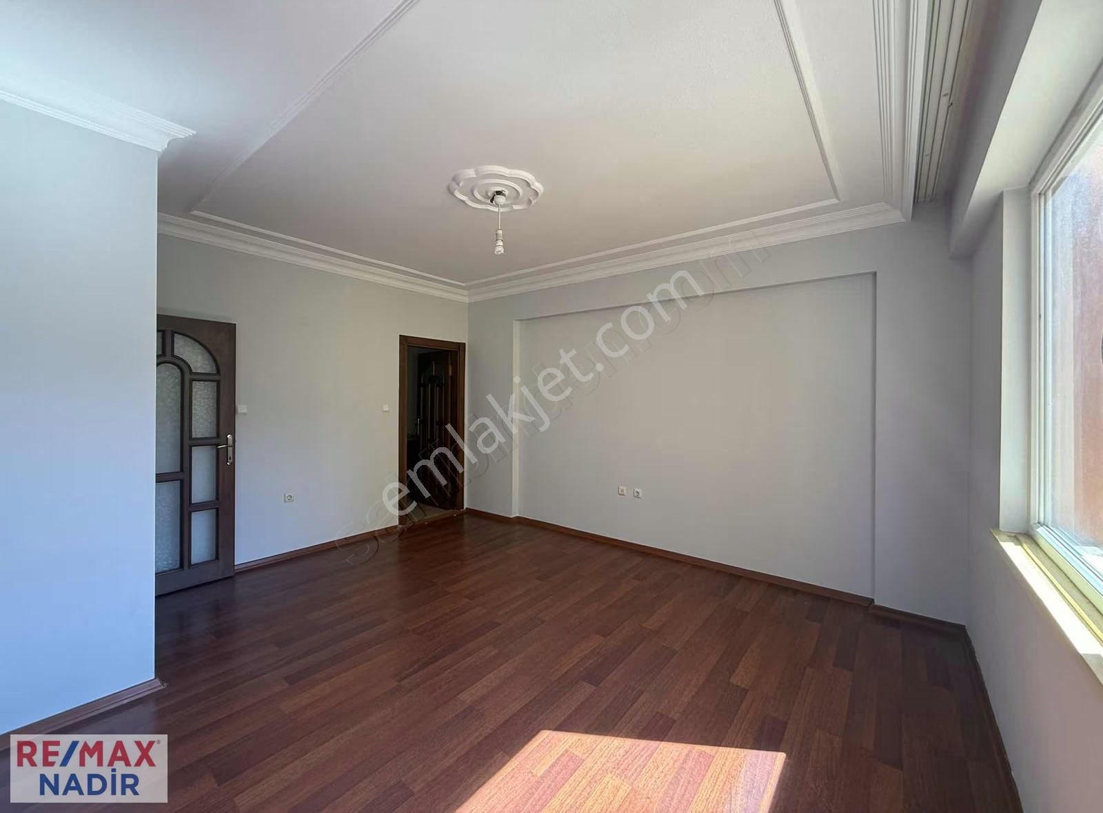 Remax Nadir'den Acarkent Yalı Evlerinde 3+1 135 M2 Deniz Manzara - Görsel 28