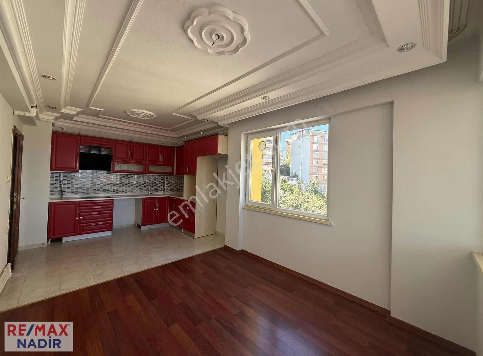Remax Nadir'den Acarkent Yalı Evlerinde 3+1 135 M2 Deniz Manzara - Görsel 34