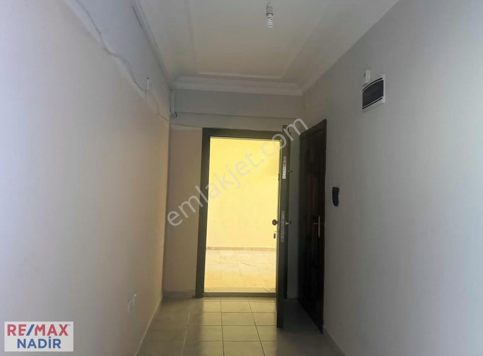 Remax Nadir'den Acarkent Yalı Evlerinde 3+1 135 M2 Deniz Manzara - Görsel 5