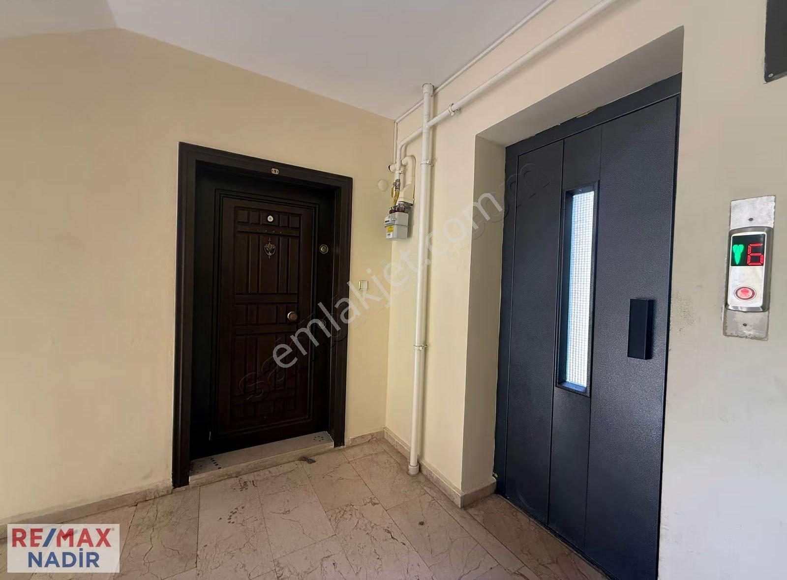 Remax Nadir'den Acarkent Yalı Evlerinde 3+1 135 M2 Deniz Manzara - Görsel 4