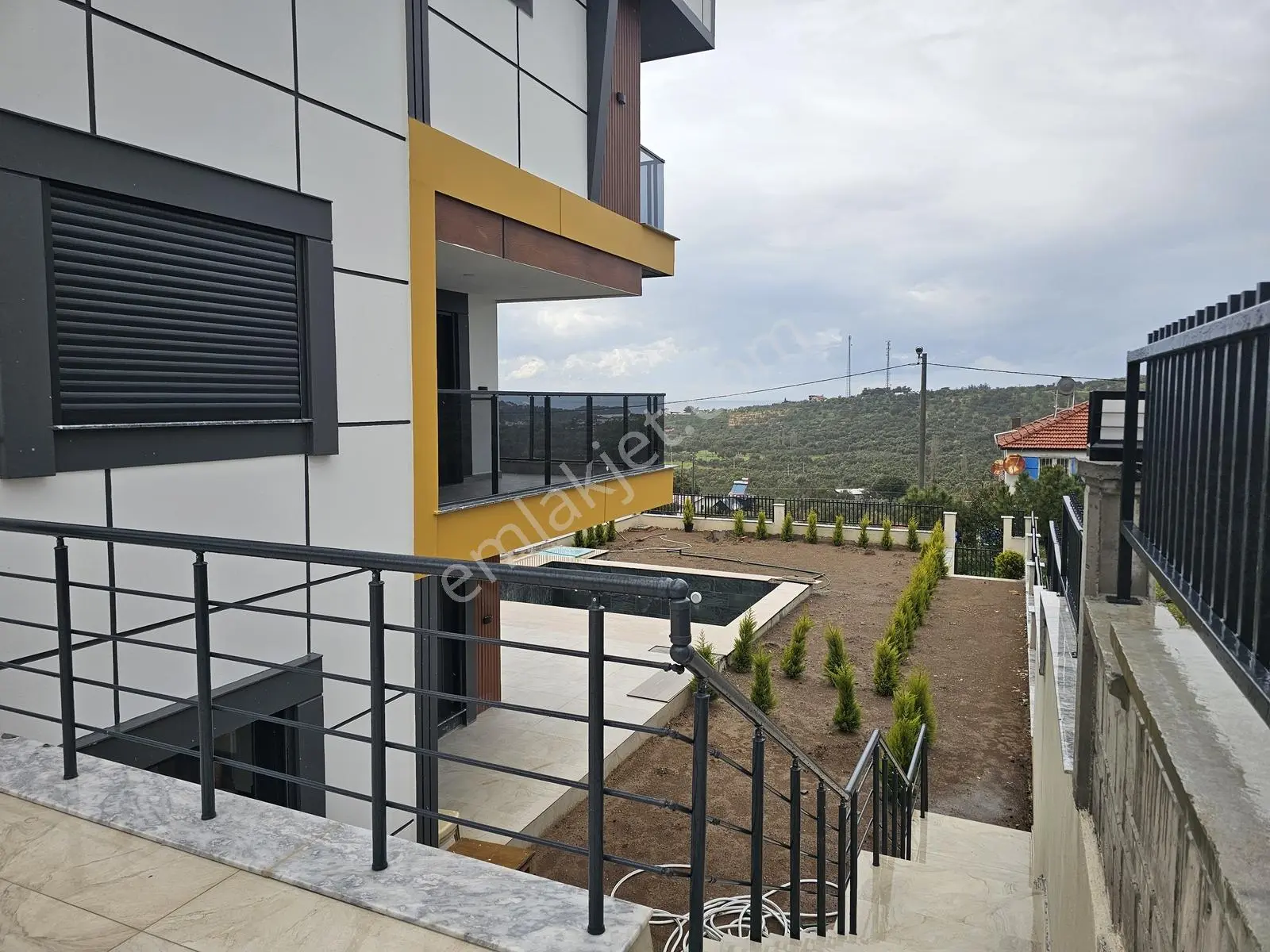 Dikili Bademli Karşı Avluda 4+2 Sıfır Havuzlu Müstakil Villa | - Görsel 4