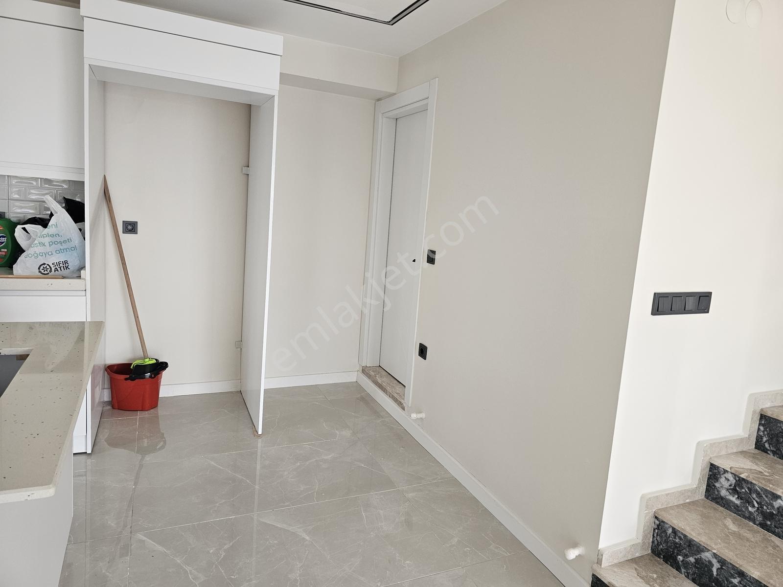 Dikili Bademli Karşı Avluda 4+2 Sıfır Havuzlu Müstakil Villa | - Görsel 25