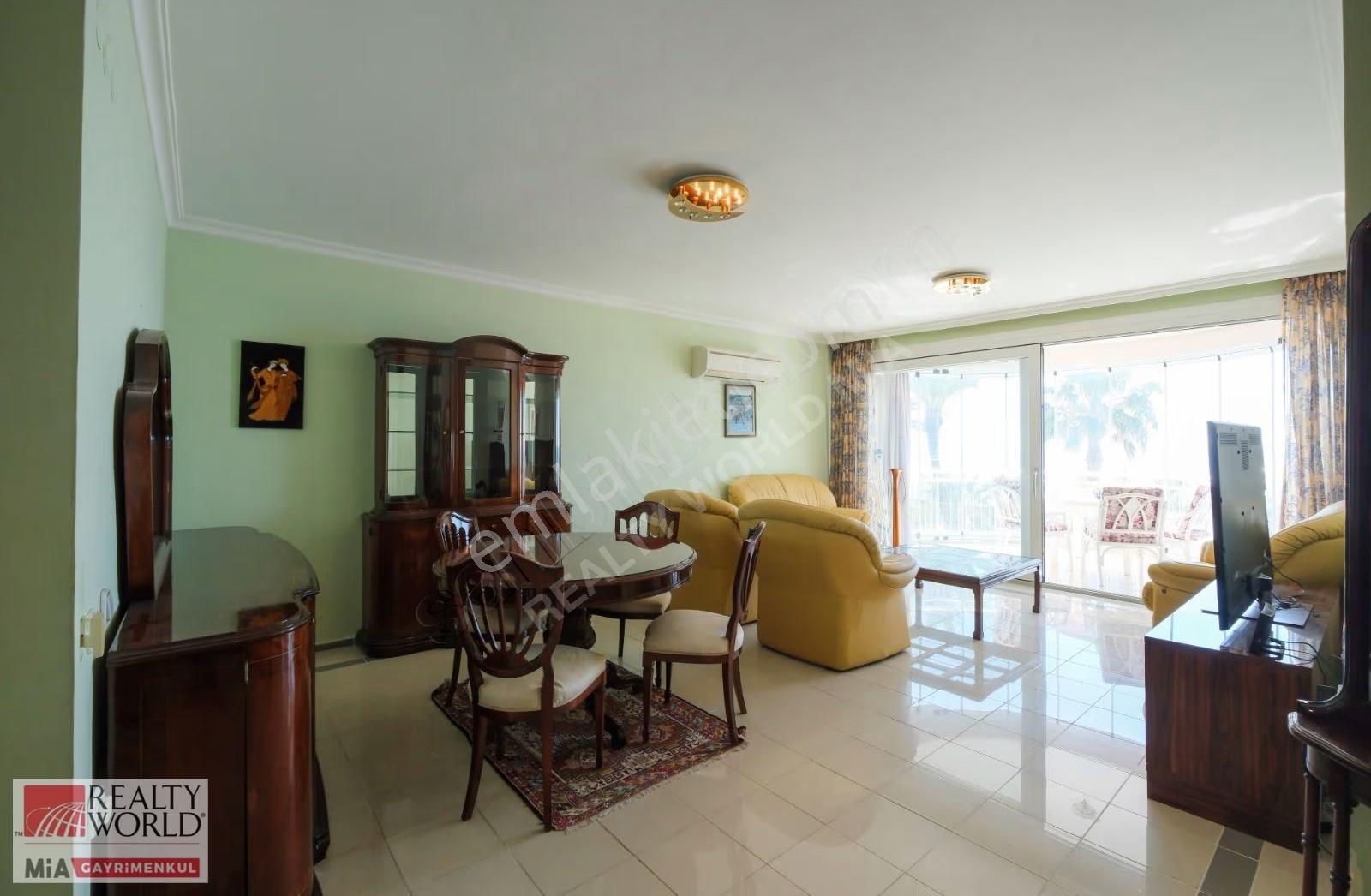 Konyaaltı Sahili Lal Sitesi Full Deniz Manzaralı Ön Cephe 2+1 Satılık Daire - Görsel 2