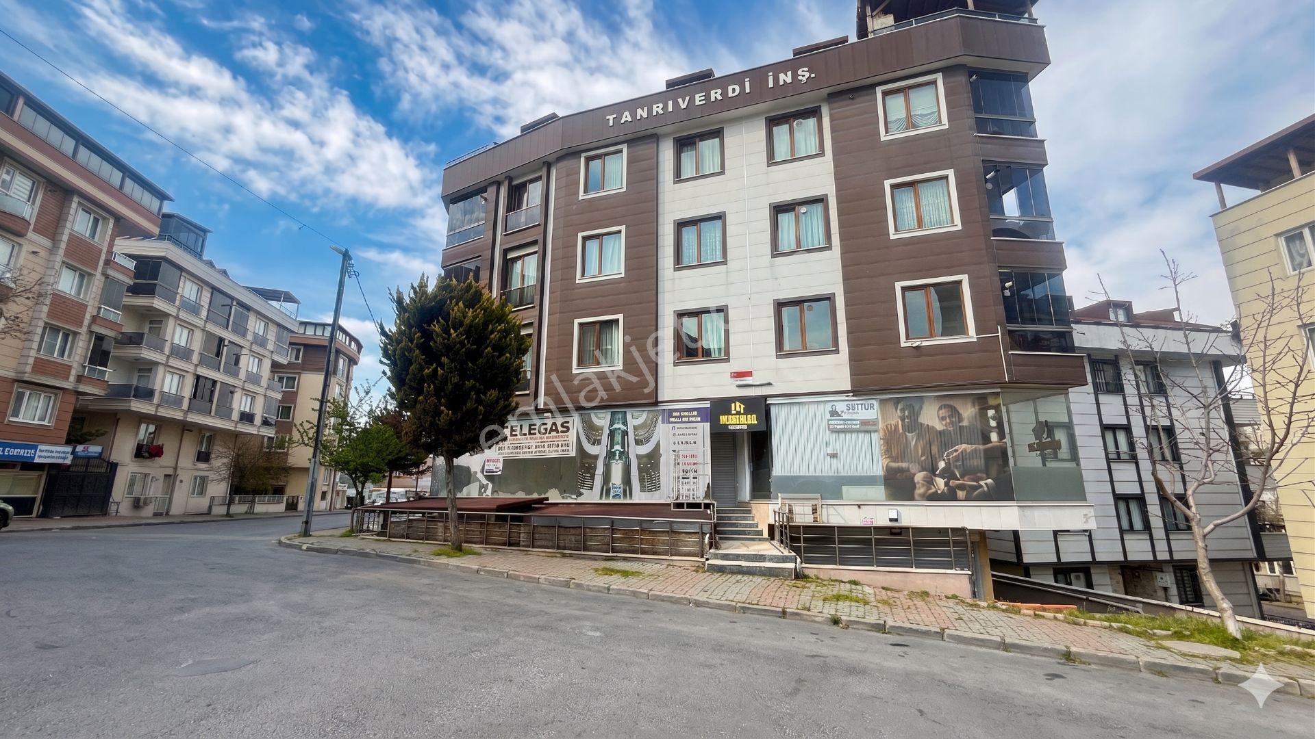 Beylikdüzü Yakupluda Satılık Ticari Değeri Yüksek Dükkan Mağaza - Görsel 3