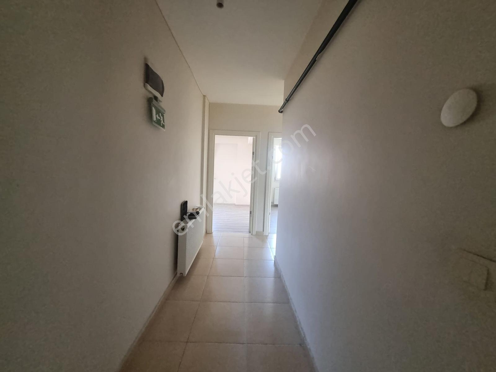Kocaeli İzmit Karadenizliler Mah Satılık 2+1 Arakat Daire - Görsel 15