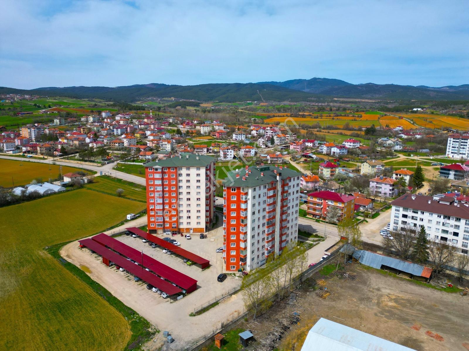 Garanti Emlak'tan Daday Merkez'de Bakımlı Üst Klas 2+1 Satılık - Görsel 26