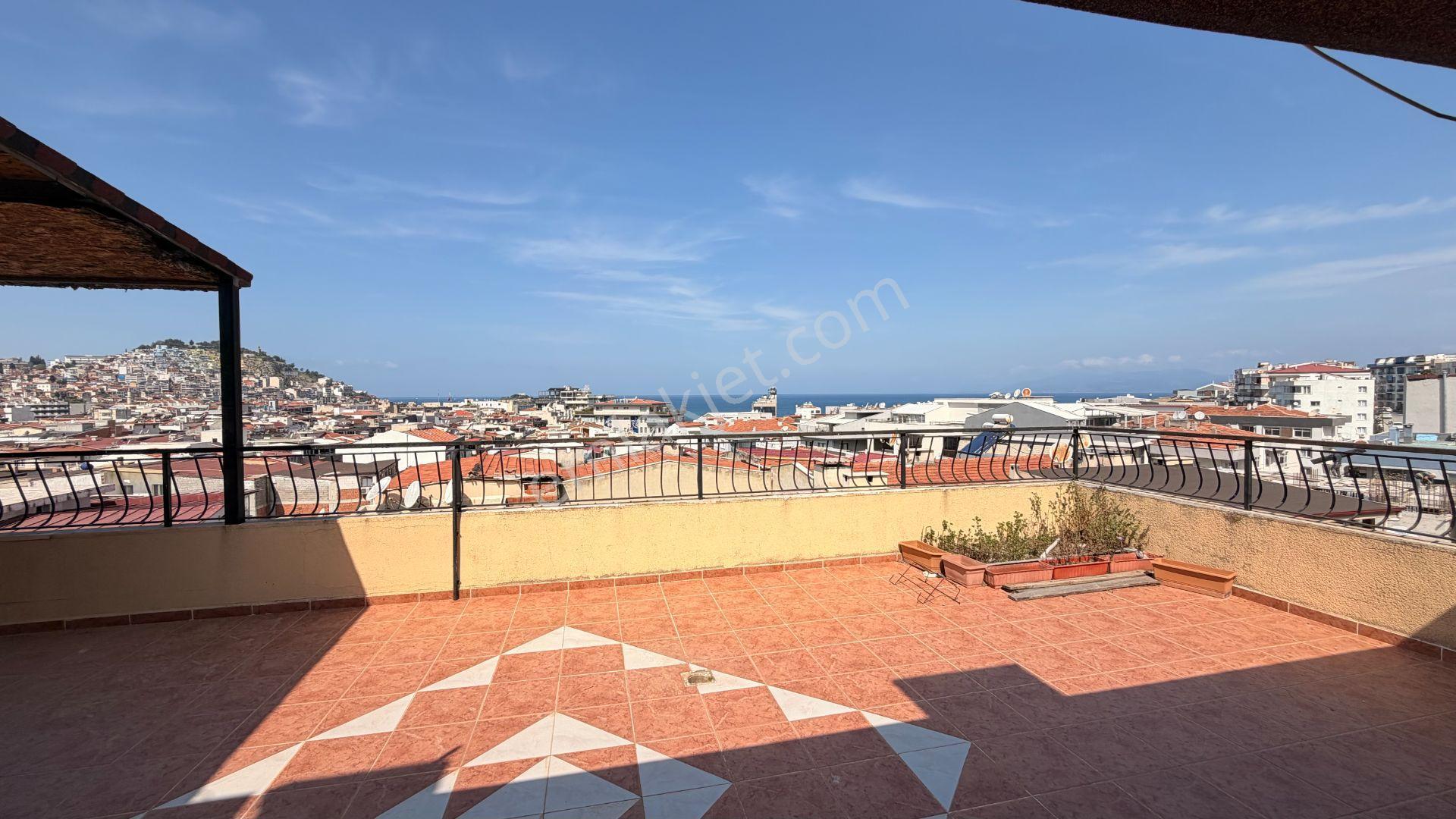 Kuşadası Sahiline 250 Mt Mesafede Manzaralı Çatı Dubleks - Görsel 28