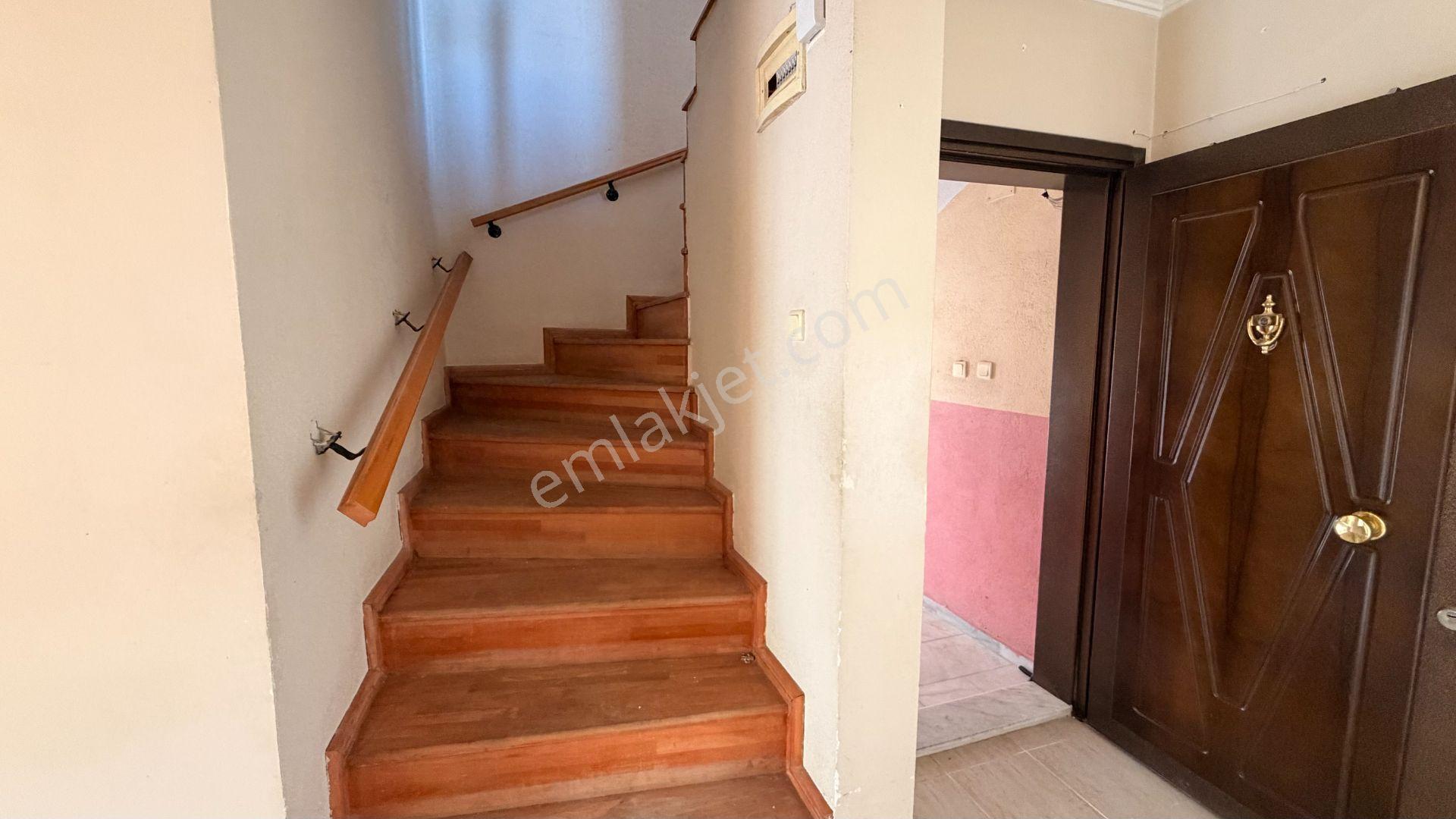 Kuşadası Sahiline 250 Mt Mesafede Manzaralı Çatı Dubleks - Görsel 23