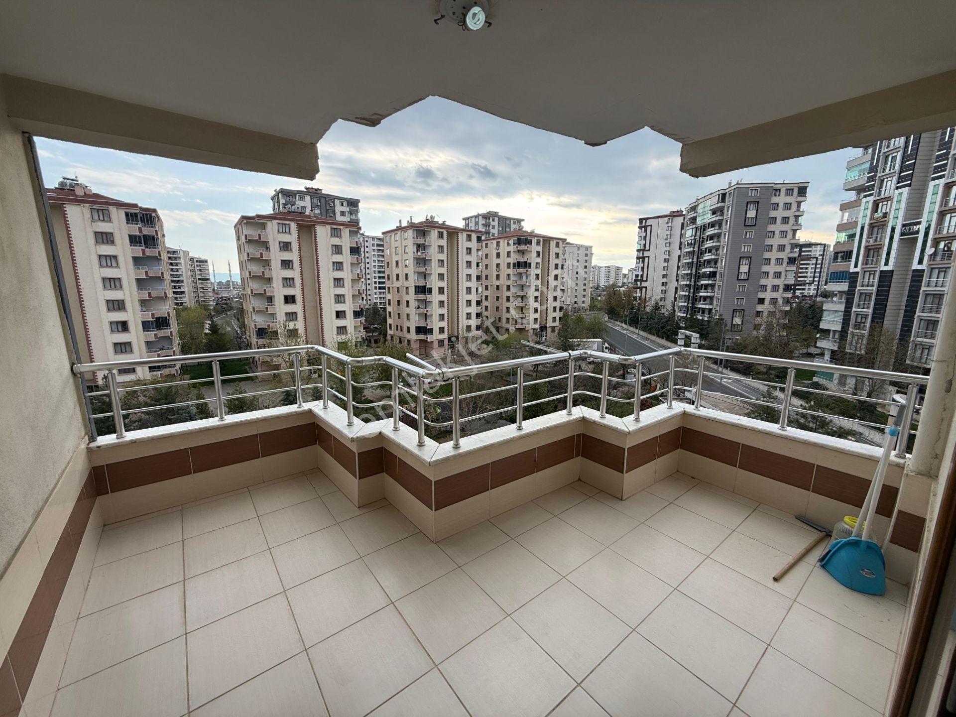 Makro Life Gayrimenkul'den Satılık Radison Otel Arkası 4+1 Satılık Fırsat Daire - Görsel 23